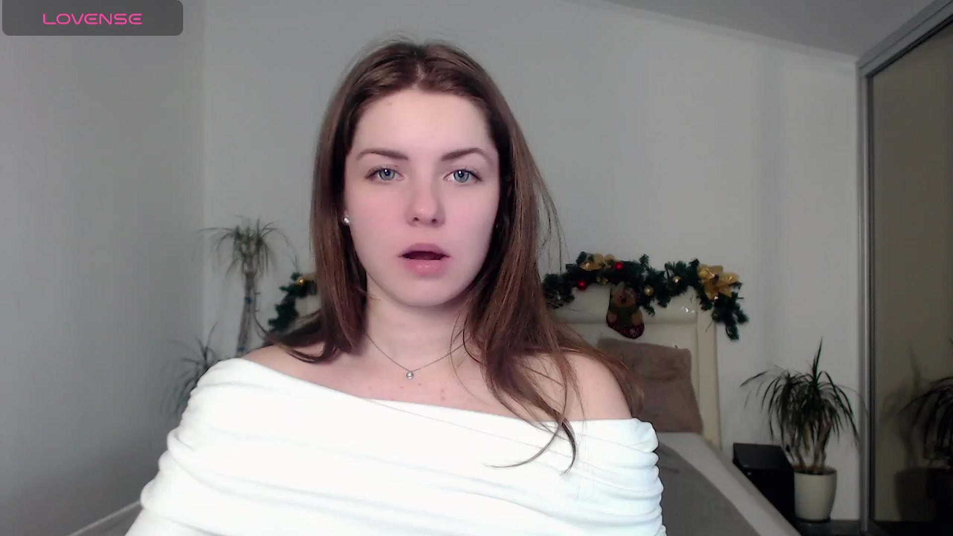 Gallery image thumbnail from Miriam_Mills's myfreecams stream on, 01/01/2025, 11:43 image 7 of 20