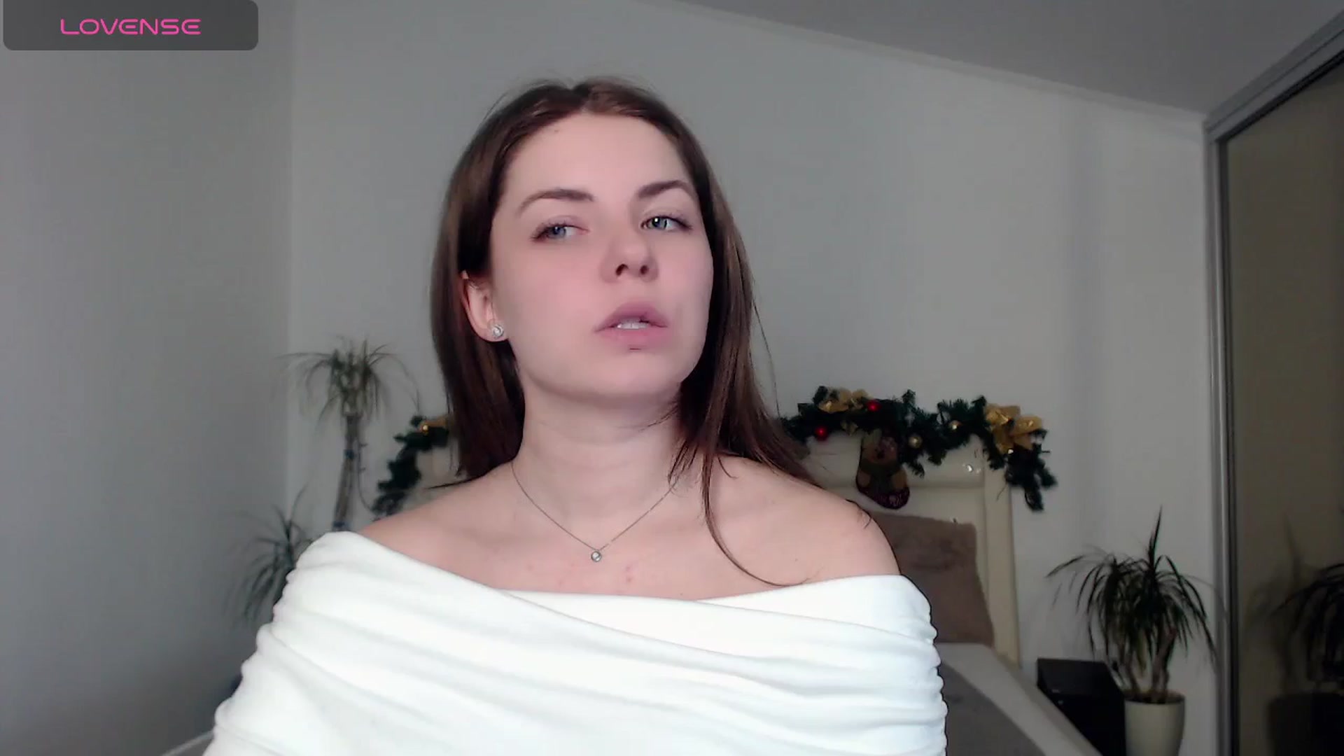 Gallery image thumbnail from Miriam_Mills's myfreecams stream on, 01/01/2025, 11:43 image 18 of 20