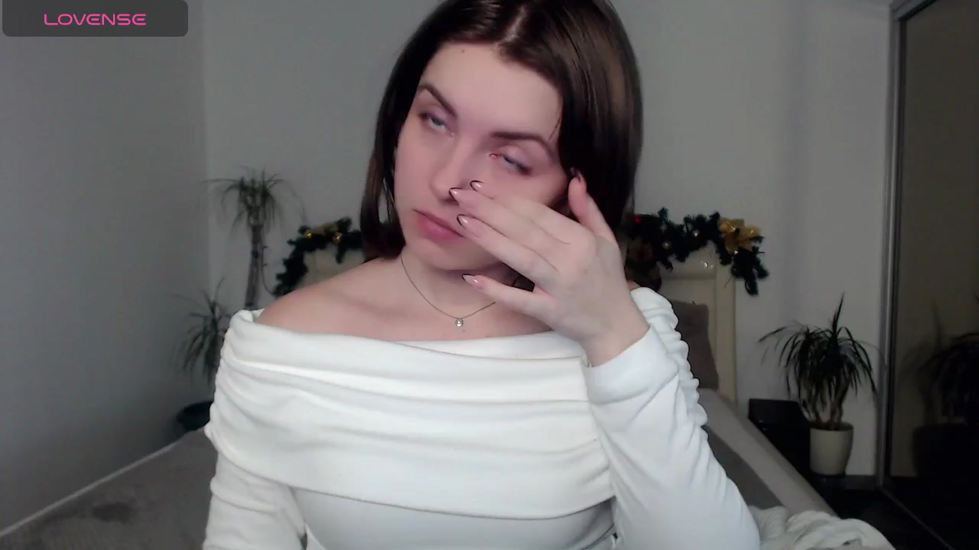Gallery image thumbnail from Miriam_Mills's myfreecams stream on, 01/01/2025, 12:35 image 10 of 20