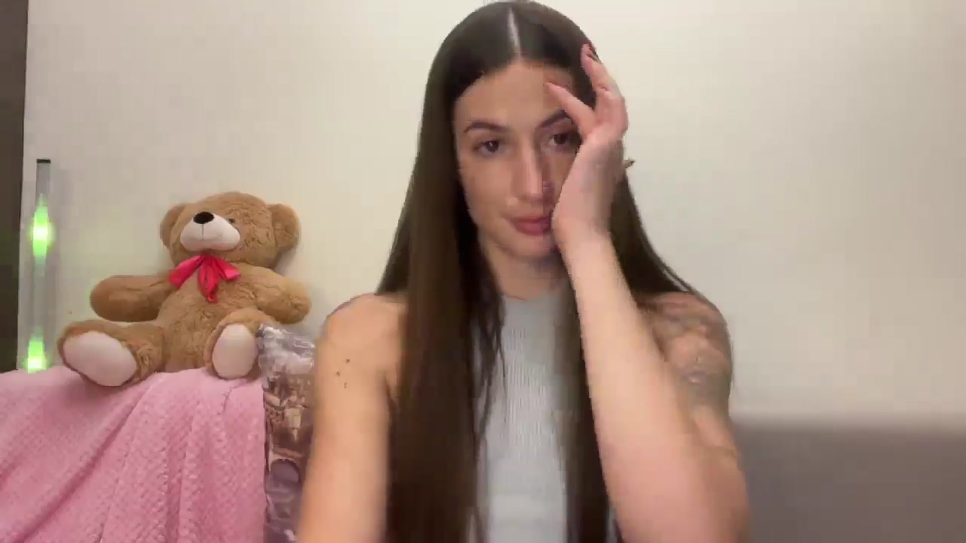 Gallery image thumbnail from Miriami's myfreecams stream on, 12/02/2025, 19:22 image 3 of 20