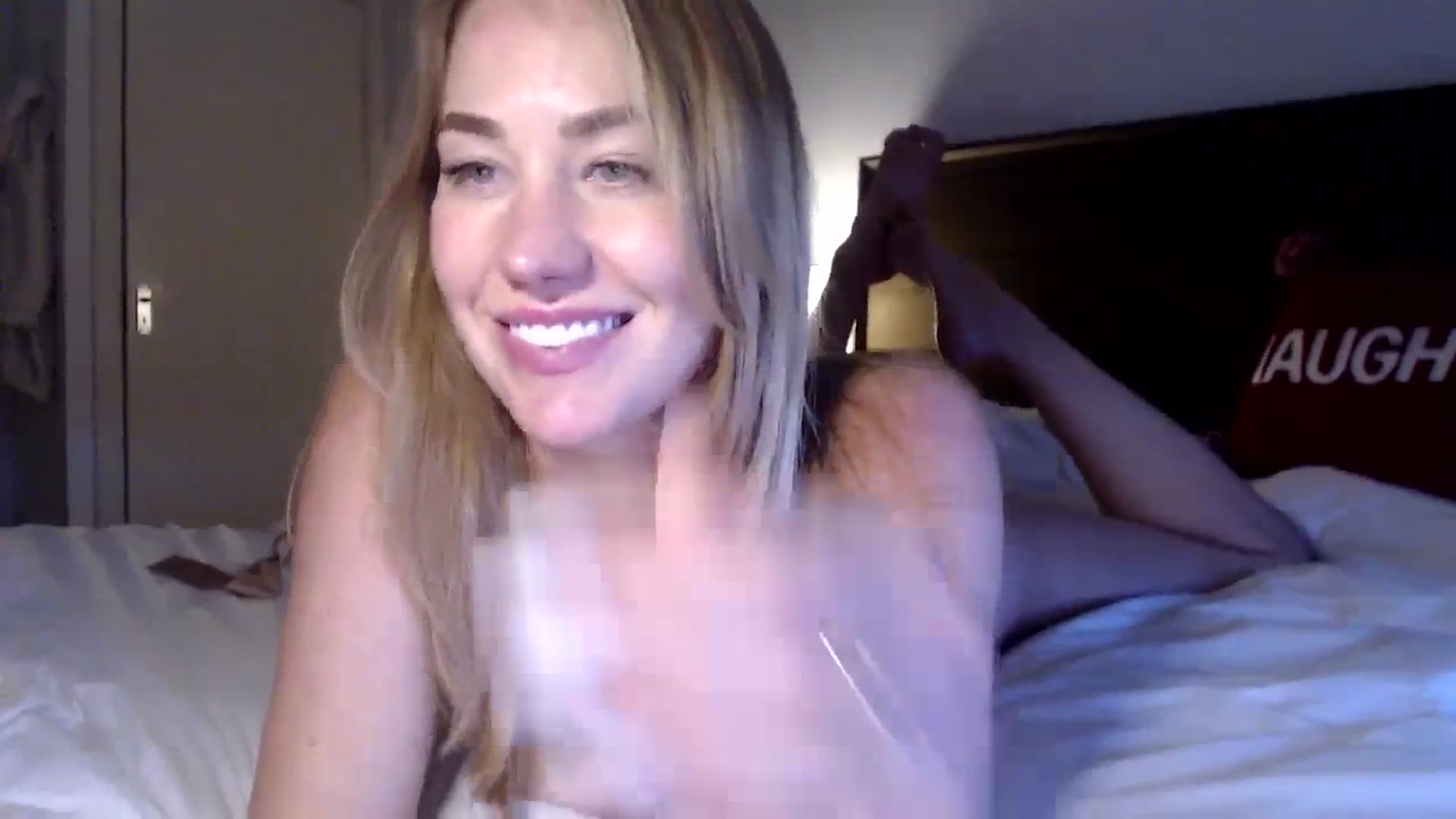 Gallery image thumbnail from MiroNika's myfreecams stream on, 11/05/2023, 17:11 image 20 of 20