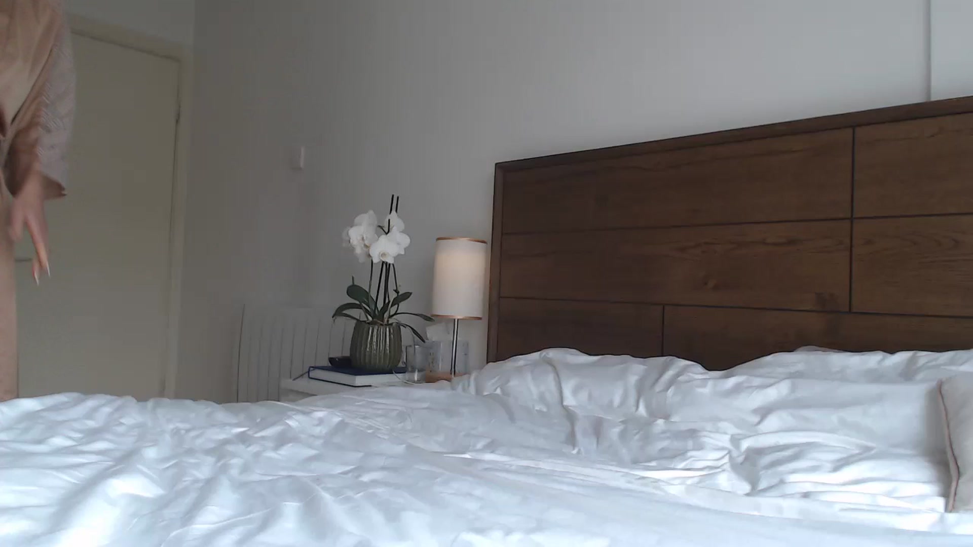 Gallery image thumbnail from MiroNika's myfreecams stream on, 03/08/2024, 14:45 image 13 of 20