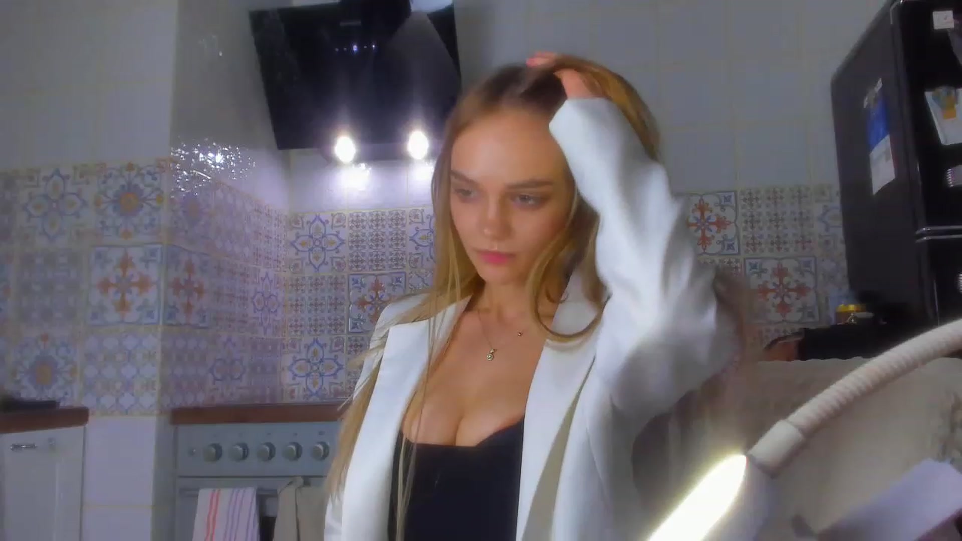 Gallery image thumbnail from MiroSlavaaa's myfreecams stream on, 11/20/2022, 21:33 image 14 of 20