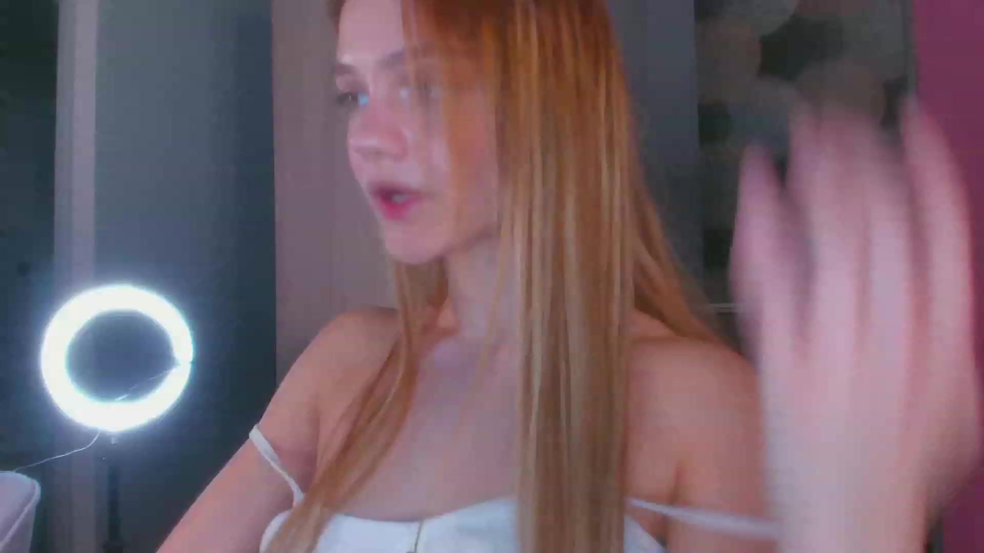 Gallery image thumbnail from MiroSlavaaa's myfreecams stream on, 01/18/2023, 23:11 image 2 of 20