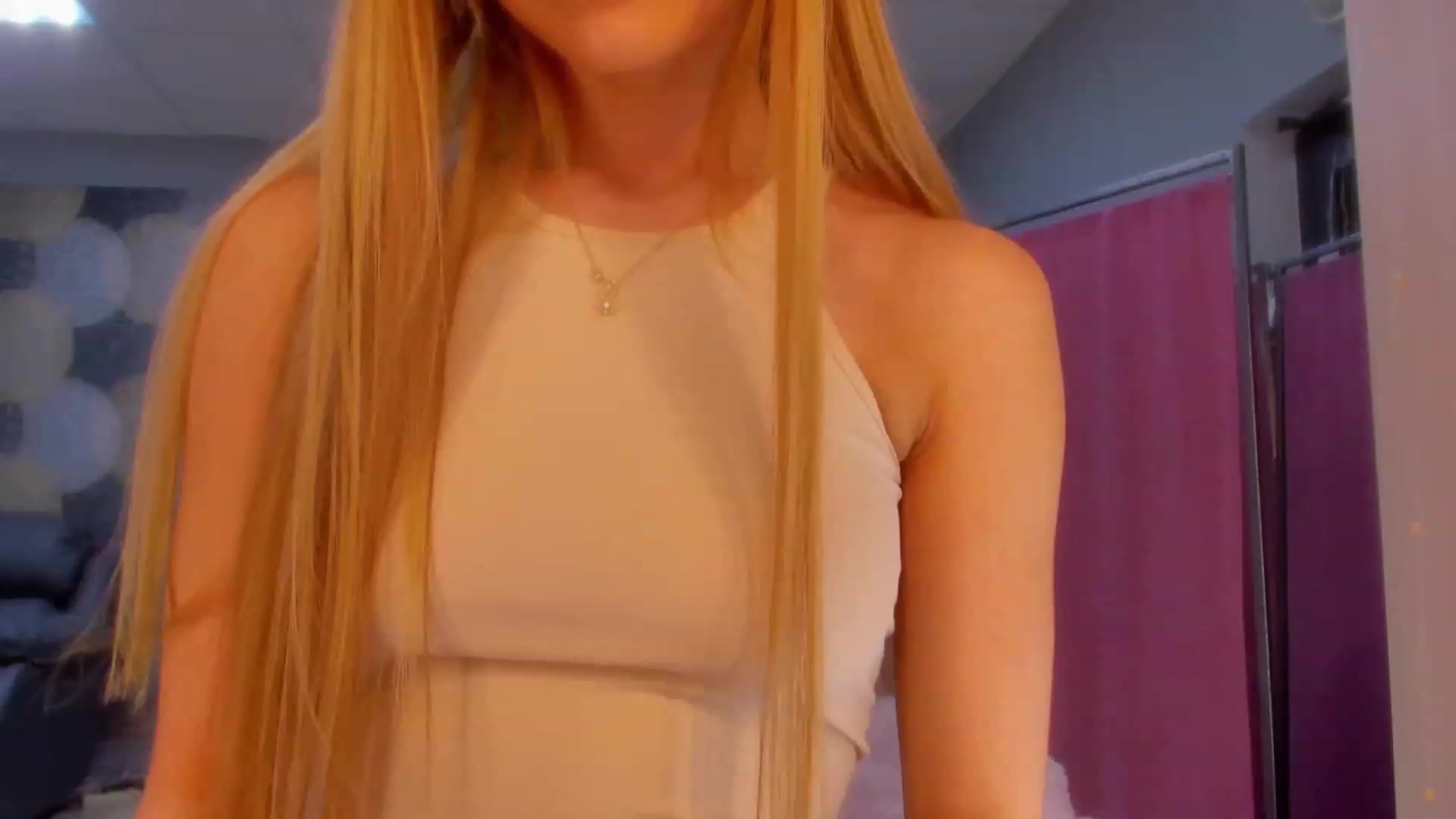 Gallery image thumbnail from MiroSlavaaa's myfreecams stream on, 01/31/2023, 21:03 image 9 of 20