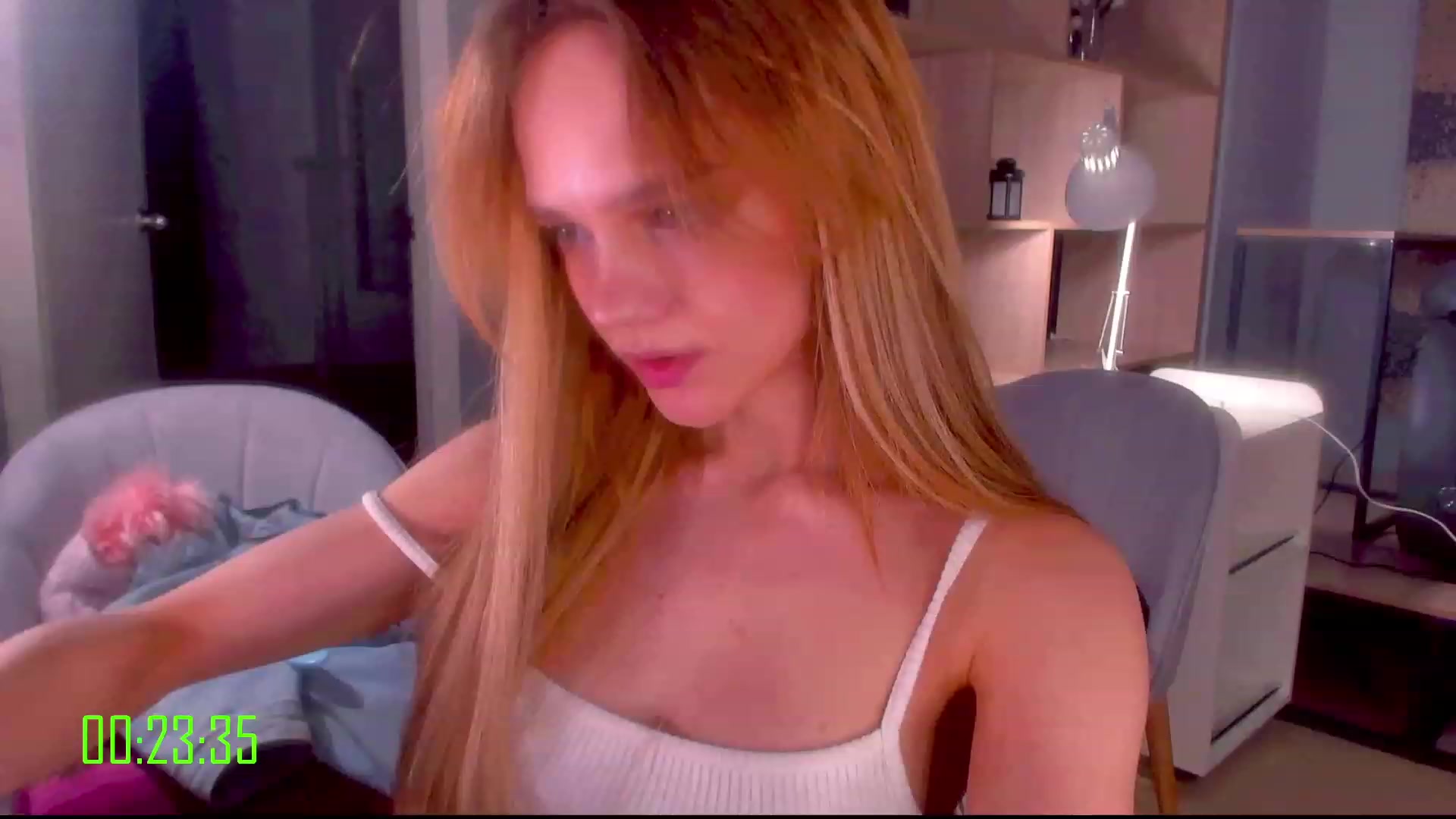 Gallery image thumbnail from MiroSlavaaa's myfreecams stream on, 02/08/2023, 24:10 image 8 of 20