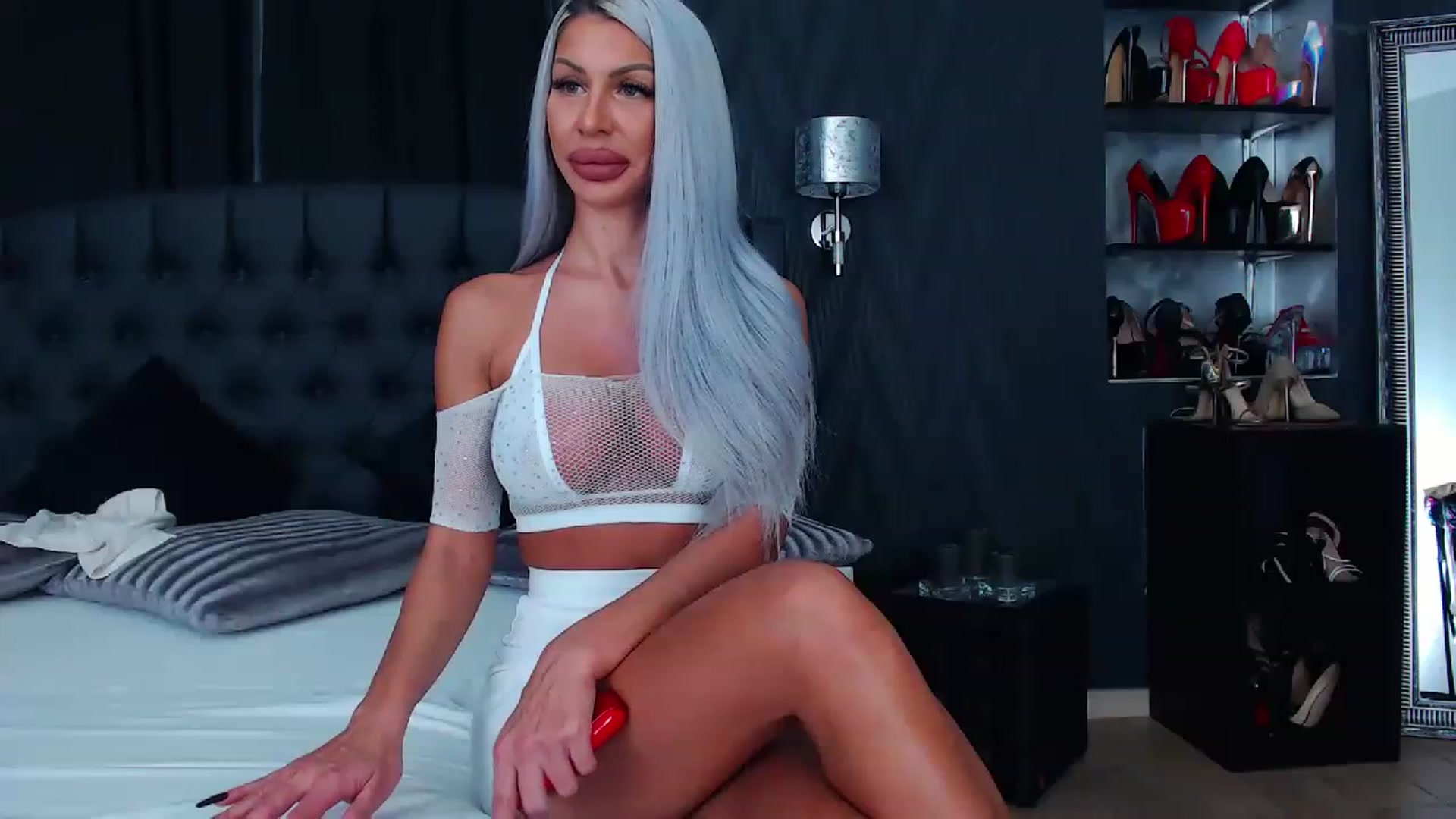 Gallery image thumbnail from MirrembeX's myfreecams stream on, 02/18/2023, 24:10 image 16 of 20