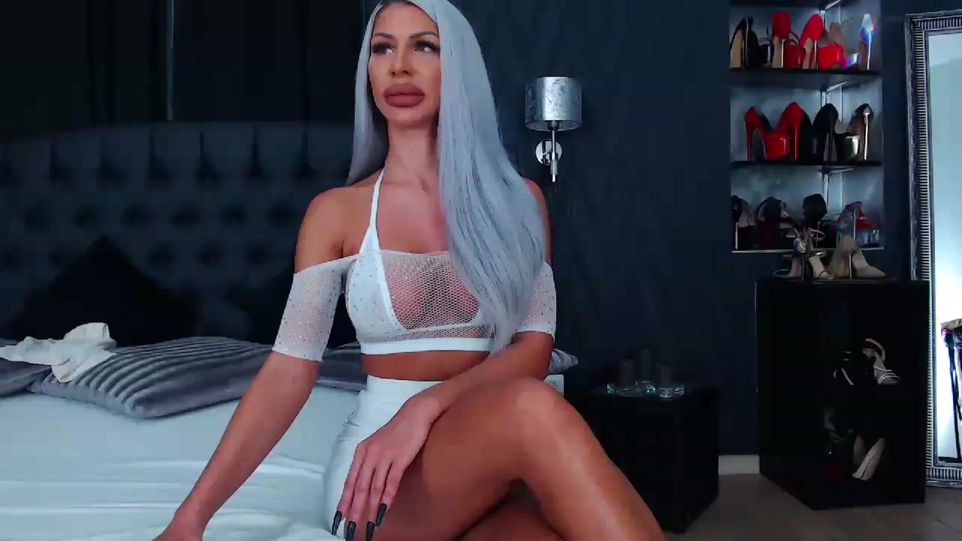 Gallery image thumbnail from MirrembeX's myfreecams stream on, 02/18/2023, 24:10 image 7 of 20