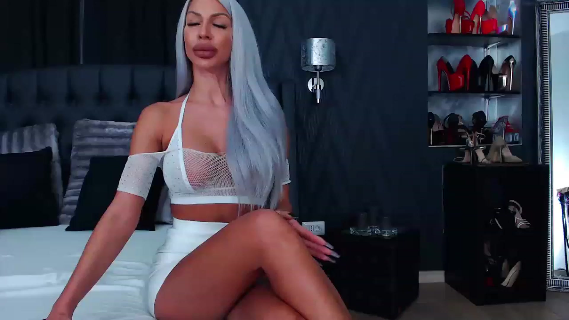 Gallery image thumbnail from MirrembeX's myfreecams stream on, 02/18/2023, 06:17 image 14 of 20