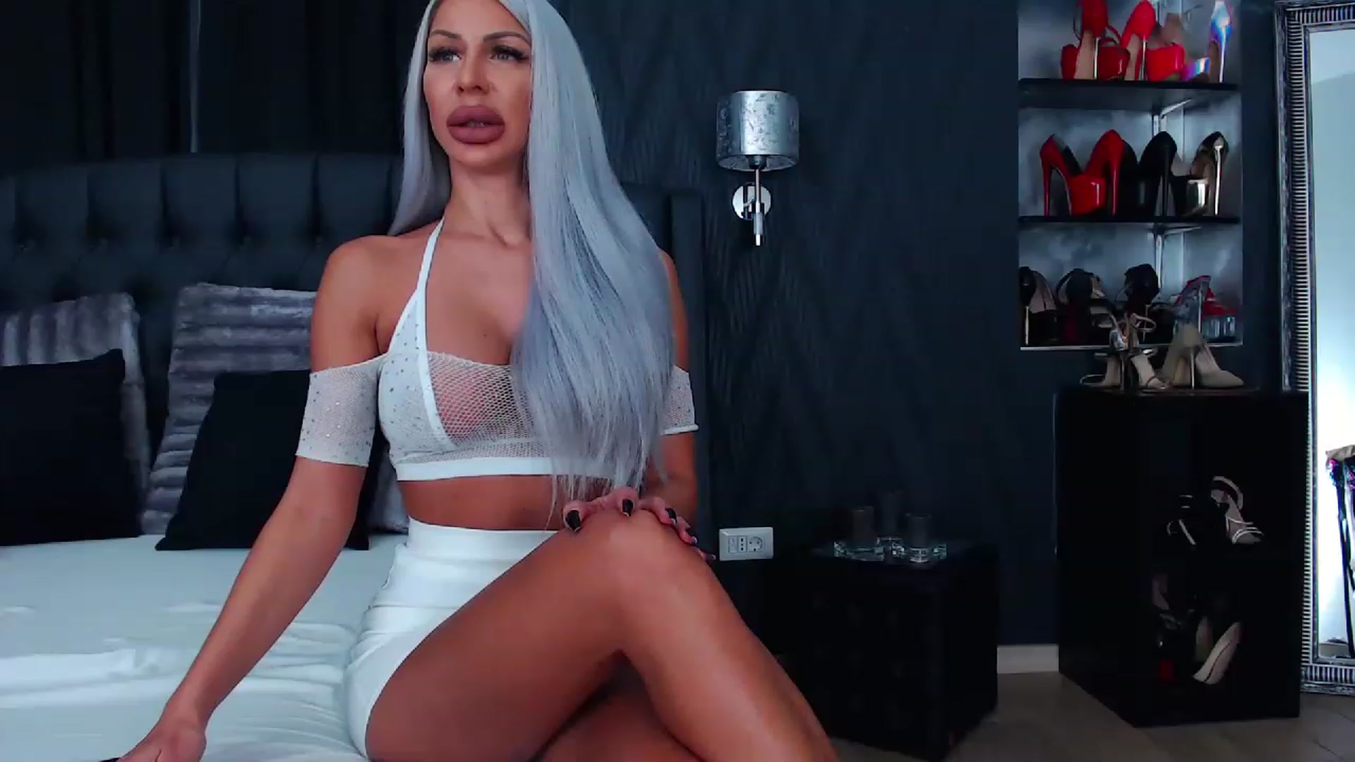 Gallery image thumbnail from MirrembeX's myfreecams stream on, 02/18/2023, 06:17 image 5 of 20