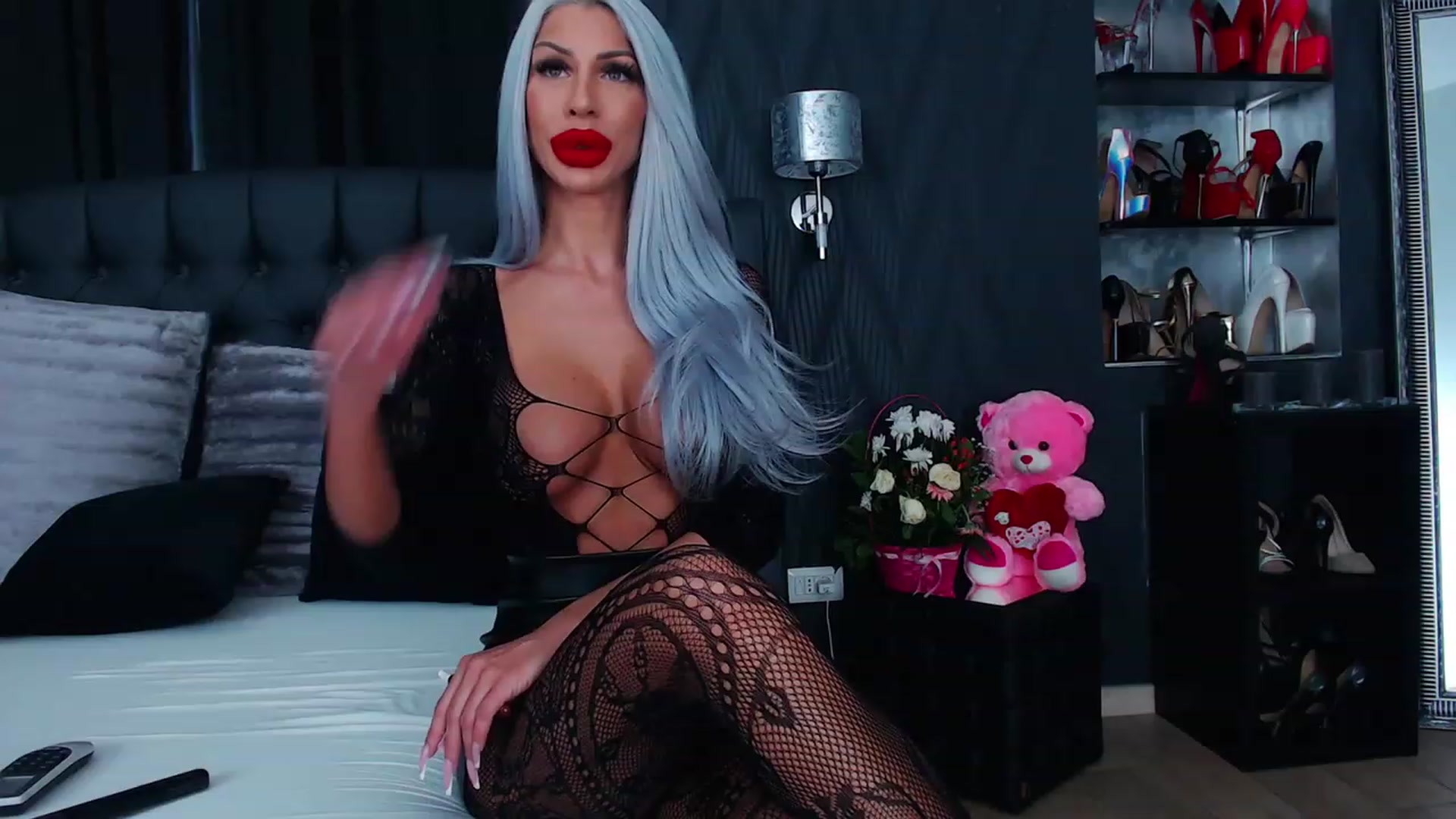 Gallery image thumbnail from MirrembeX's myfreecams stream on, 03/13/2023, 05:26 image 1 of 20