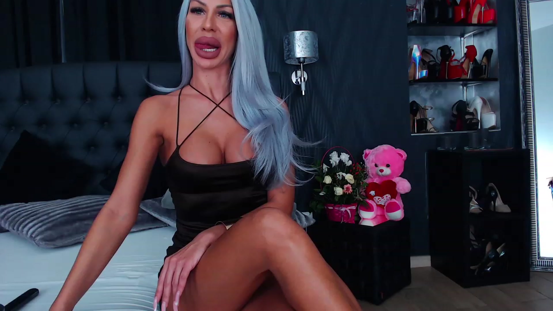 Gallery image thumbnail from MirrembeX's myfreecams stream on, 03/14/2023, 19:35 image 14 of 20