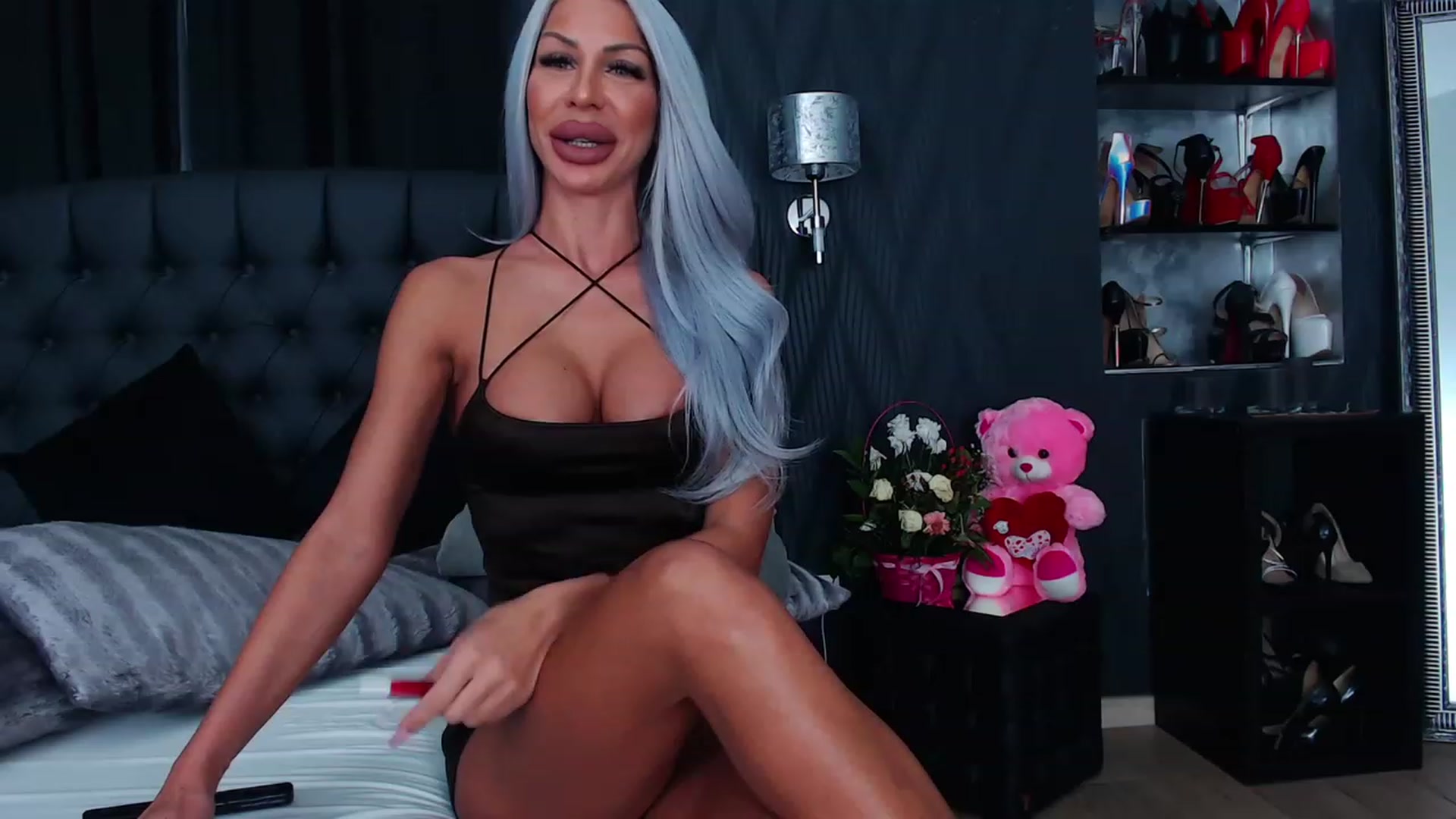 Gallery image thumbnail from MirrembeX's myfreecams stream on, 03/14/2023, 21:38 image 18 of 20