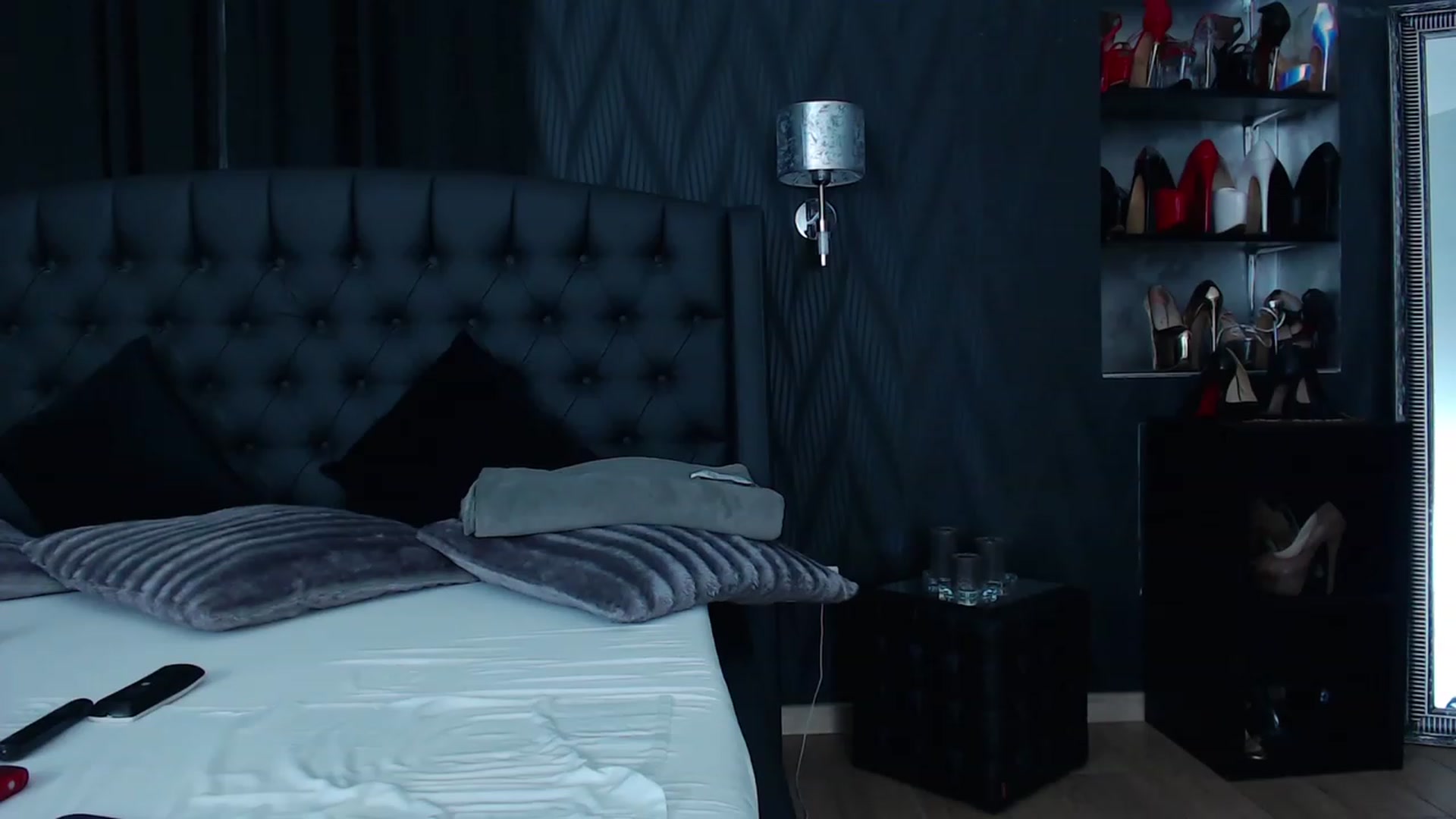 Gallery image thumbnail from MirrembeX's myfreecams stream on, 03/30/2023, 23:14 image 3 of 20