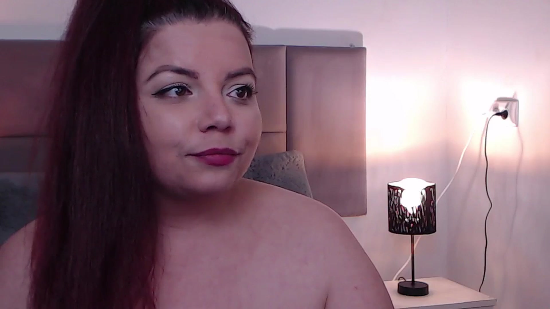 Gallery image thumbnail from MiryamInes's myfreecams stream on, 03/16/2026, 16:06 image 10 of 20