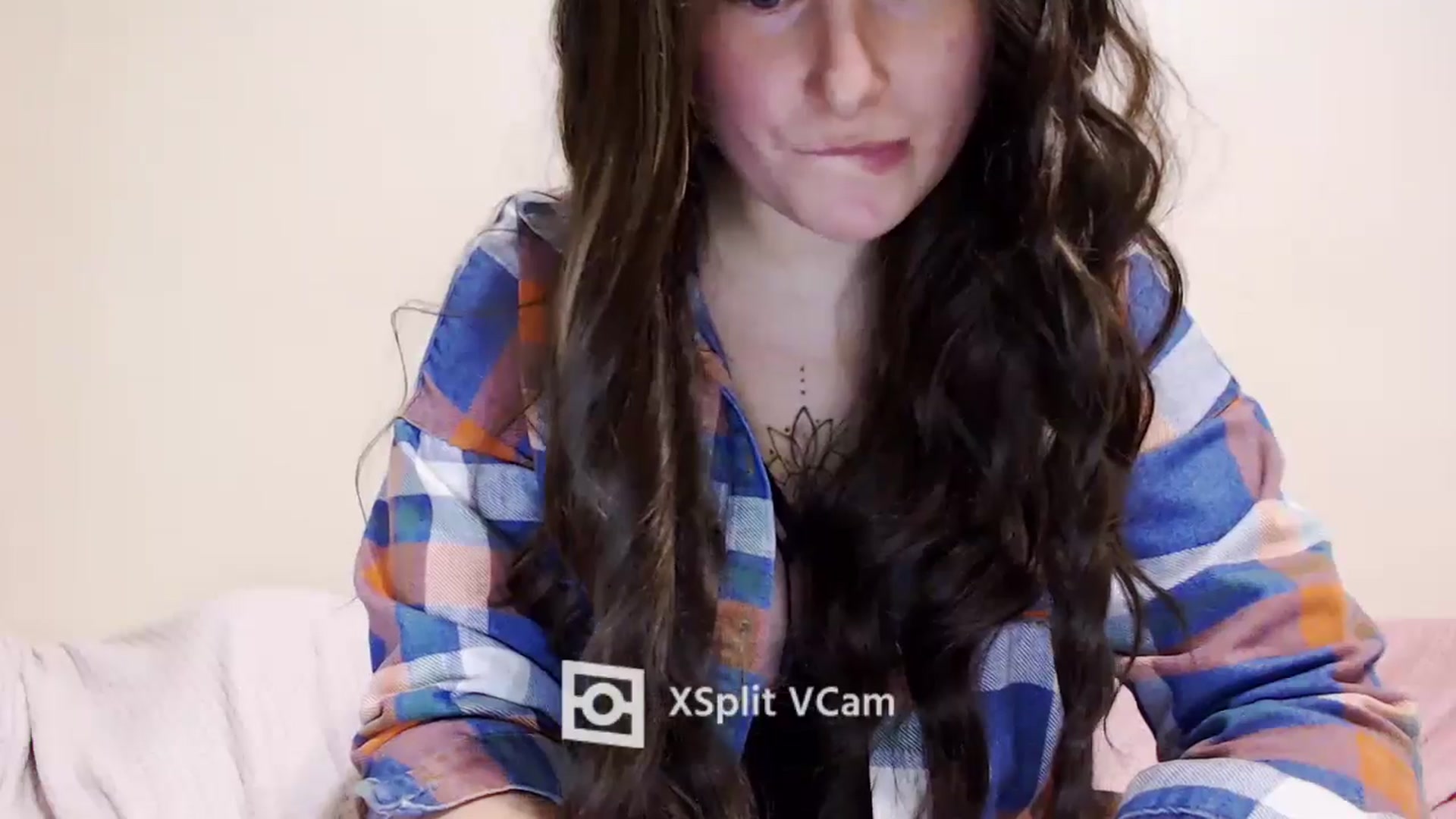 Gallery image thumbnail from Mis_Virginia_'s myfreecams stream on, 10/23/2024, 13:22 image 12 of 20