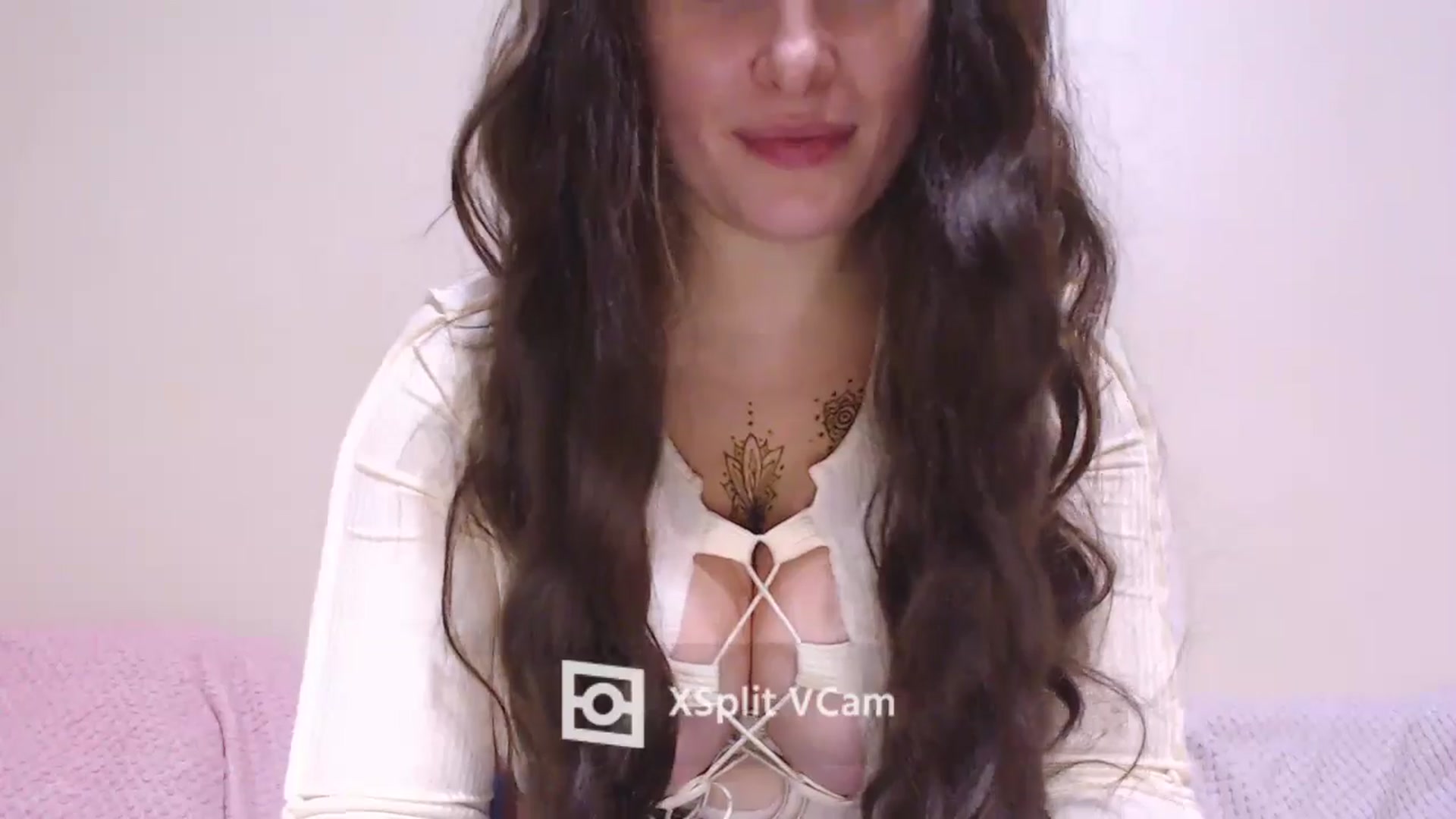 Gallery image thumbnail from Mis_Virginia_'s myfreecams stream on, 11/08/2024, 21:39 image 9 of 20