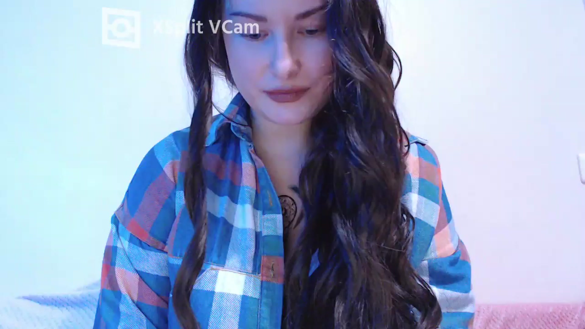 Gallery image thumbnail from Mis_Virginia_'s myfreecams stream on, 12/21/2024, 20:08 image 2 of 20