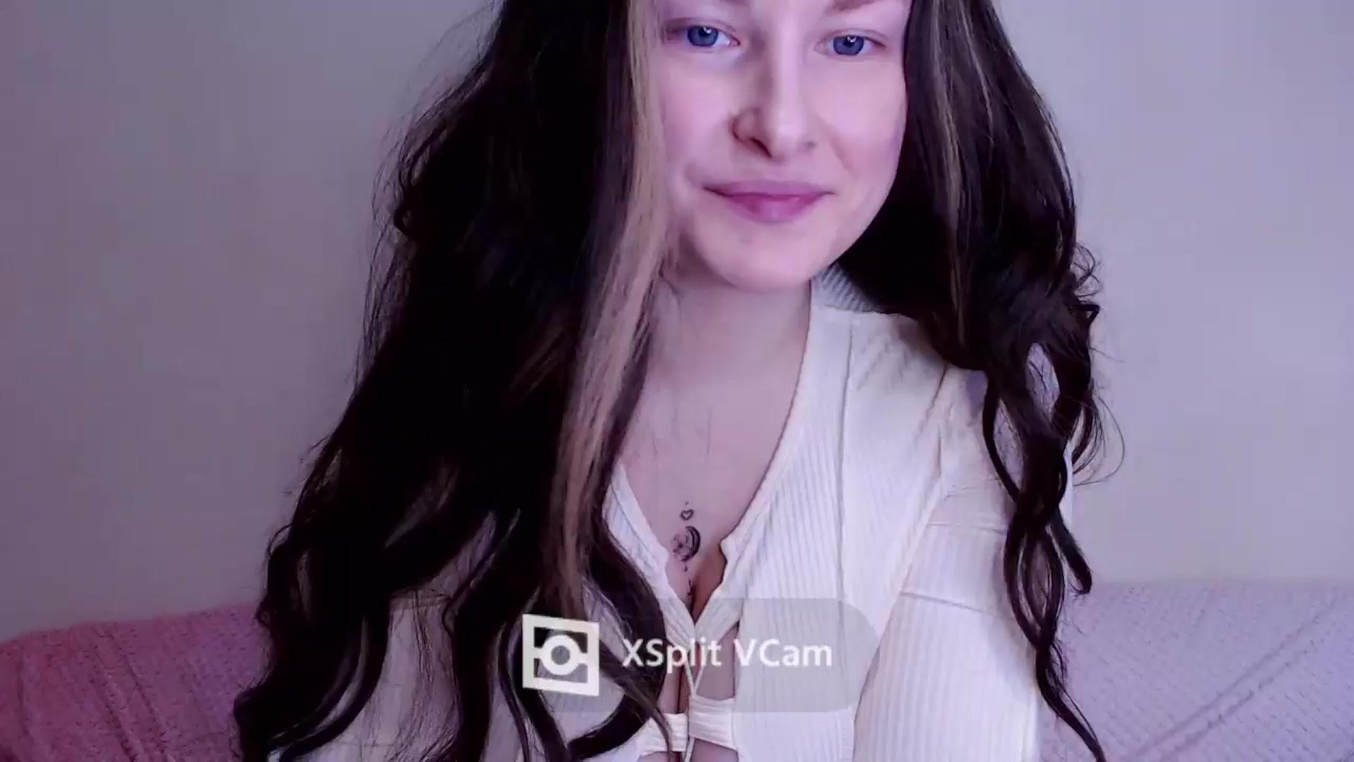 Gallery image thumbnail from Mis_Virginia_'s myfreecams stream on, 03/27/2025, 19:53 image 3 of 20