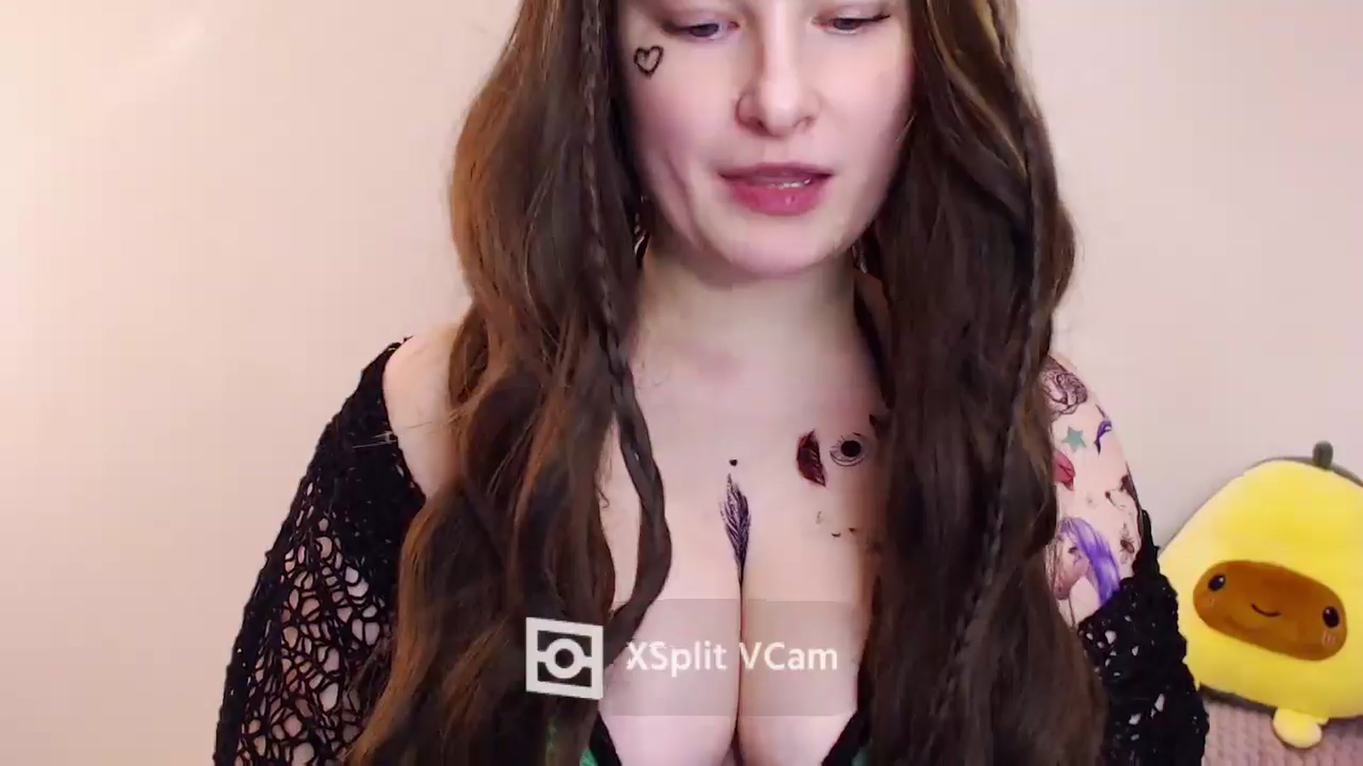 Gallery image thumbnail from Mis_Virginia_'s myfreecams stream on, 04/22/2025, 10:04 image 16 of 20