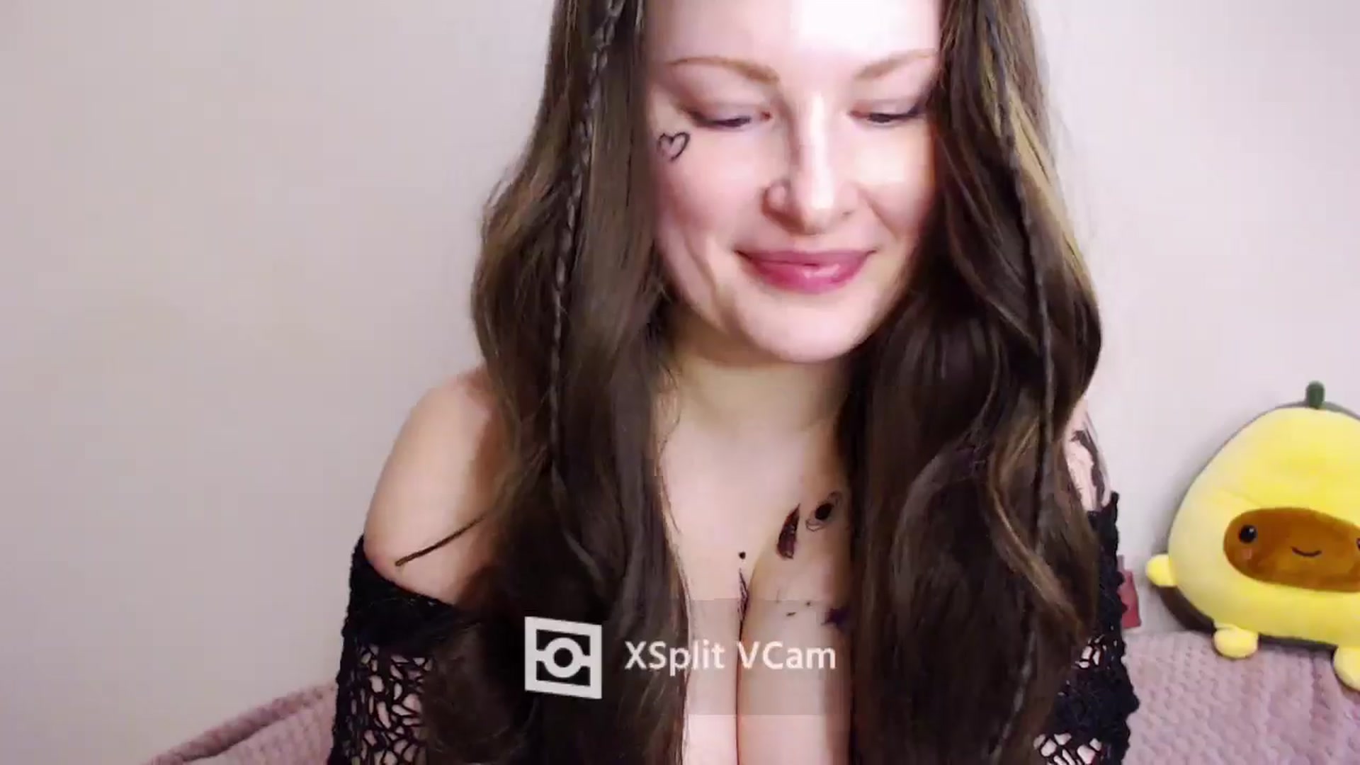 Gallery image thumbnail from Mis_Virginia_'s myfreecams stream on, 04/22/2025, 14:36 image 16 of 20