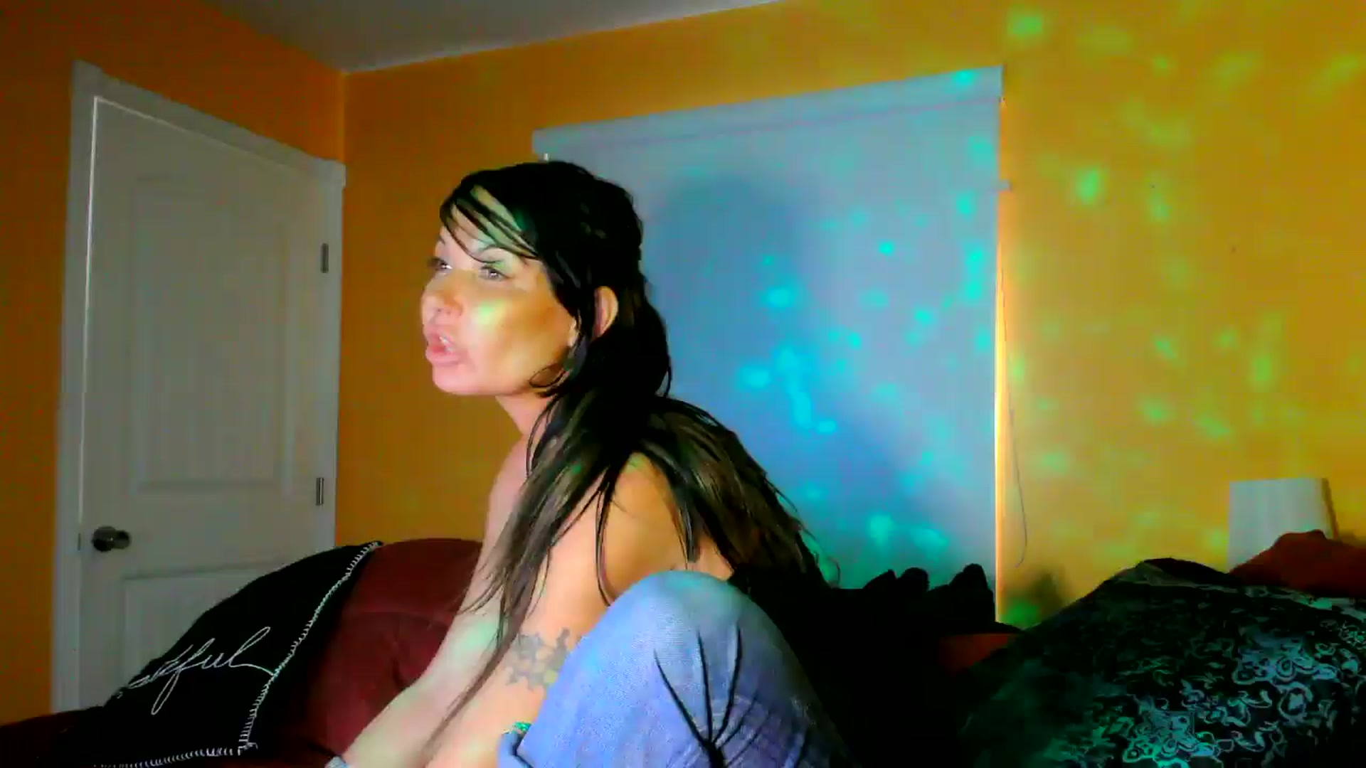 Gallery image thumbnail from MisfitToyClub's myfreecams stream on, 12/23/2024, 23:57 image 1 of 20