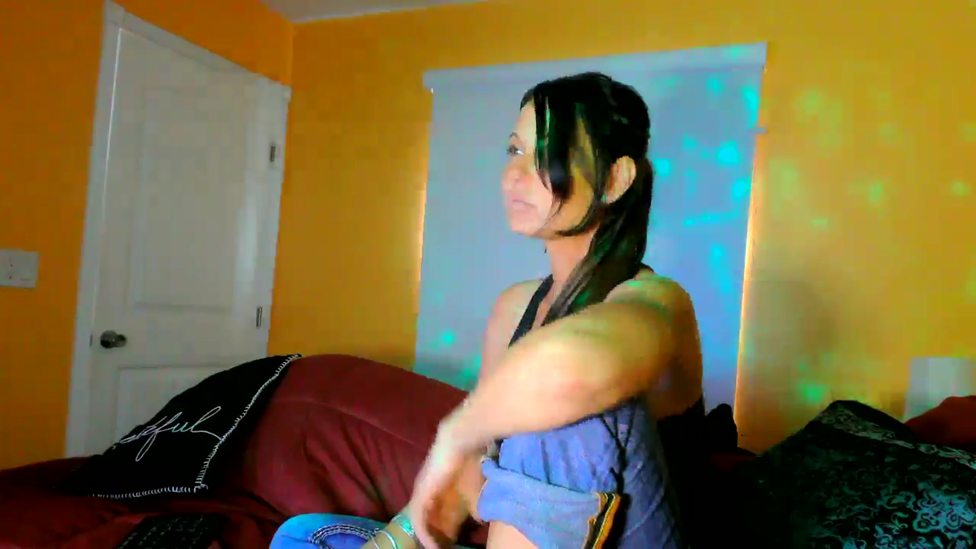 Gallery image thumbnail from MisfitToyClub's myfreecams stream on, 12/23/2024, 23:57 image 7 of 20