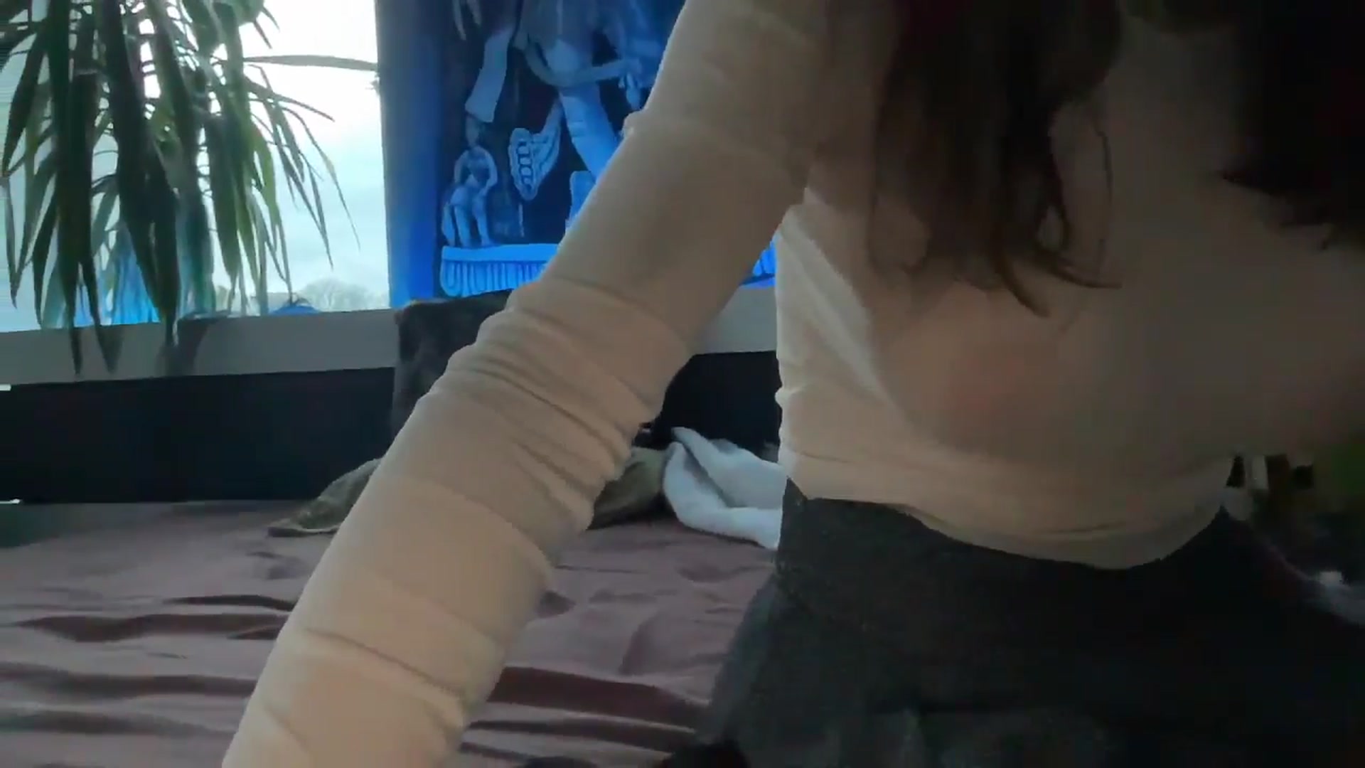 Gallery image thumbnail from MishaCheyenne's myfreecams stream on, 12/18/2024, 06:07 image 17 of 20