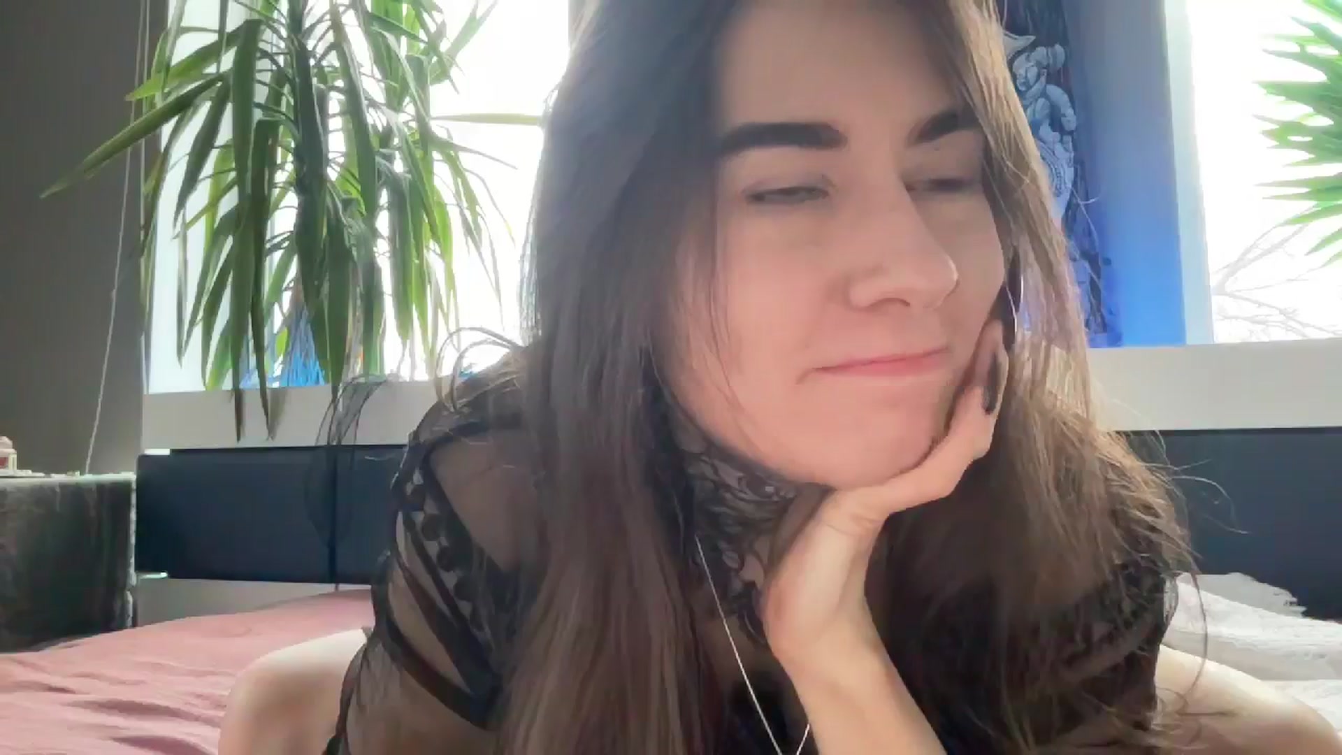 Gallery image thumbnail from MishaCheyenne's myfreecams stream on, 12/18/2024, 06:38 image 18 of 20