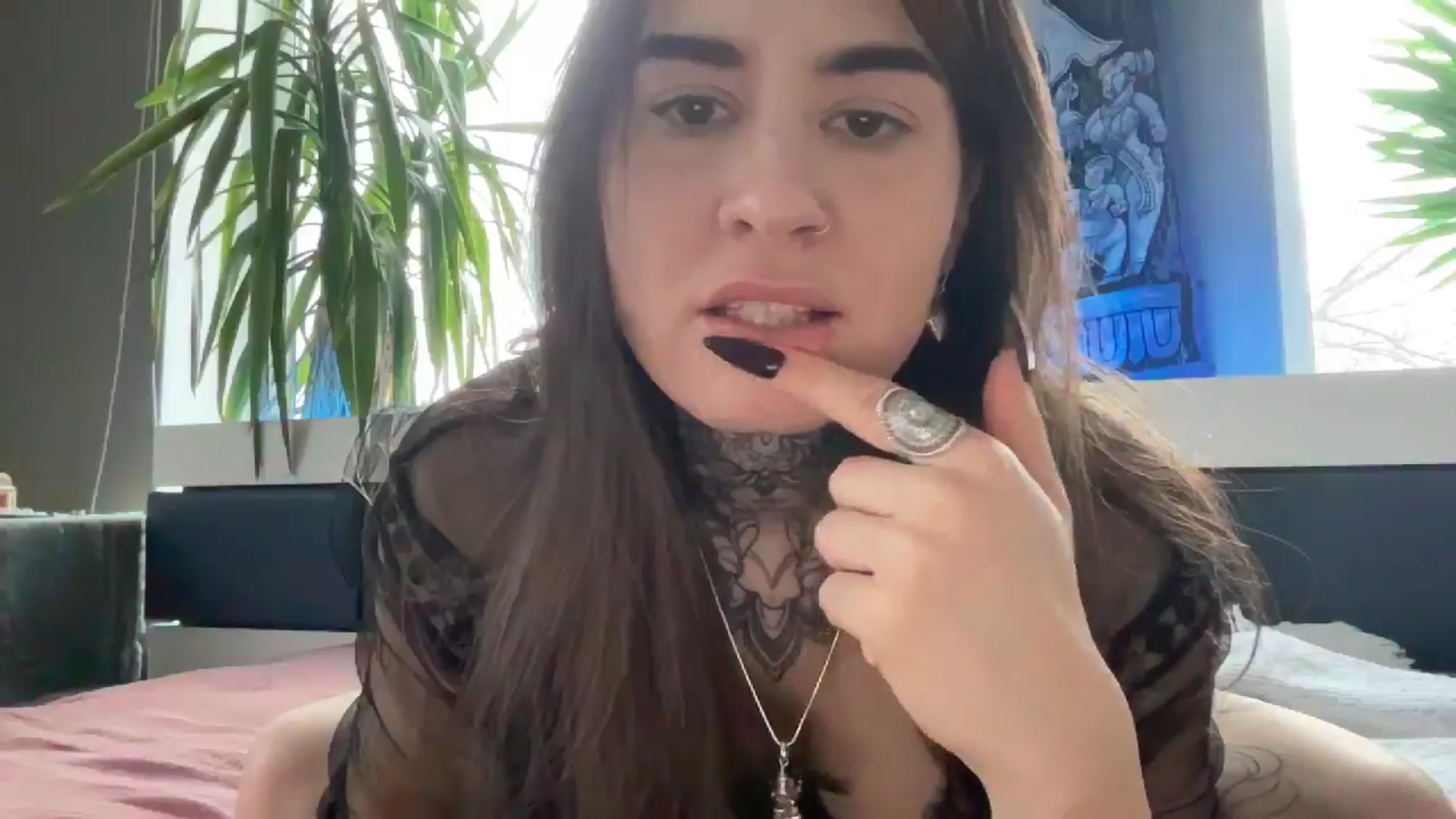 Gallery image thumbnail from MishaCheyenne's myfreecams stream on, 12/18/2024, 06:38 image 17 of 20