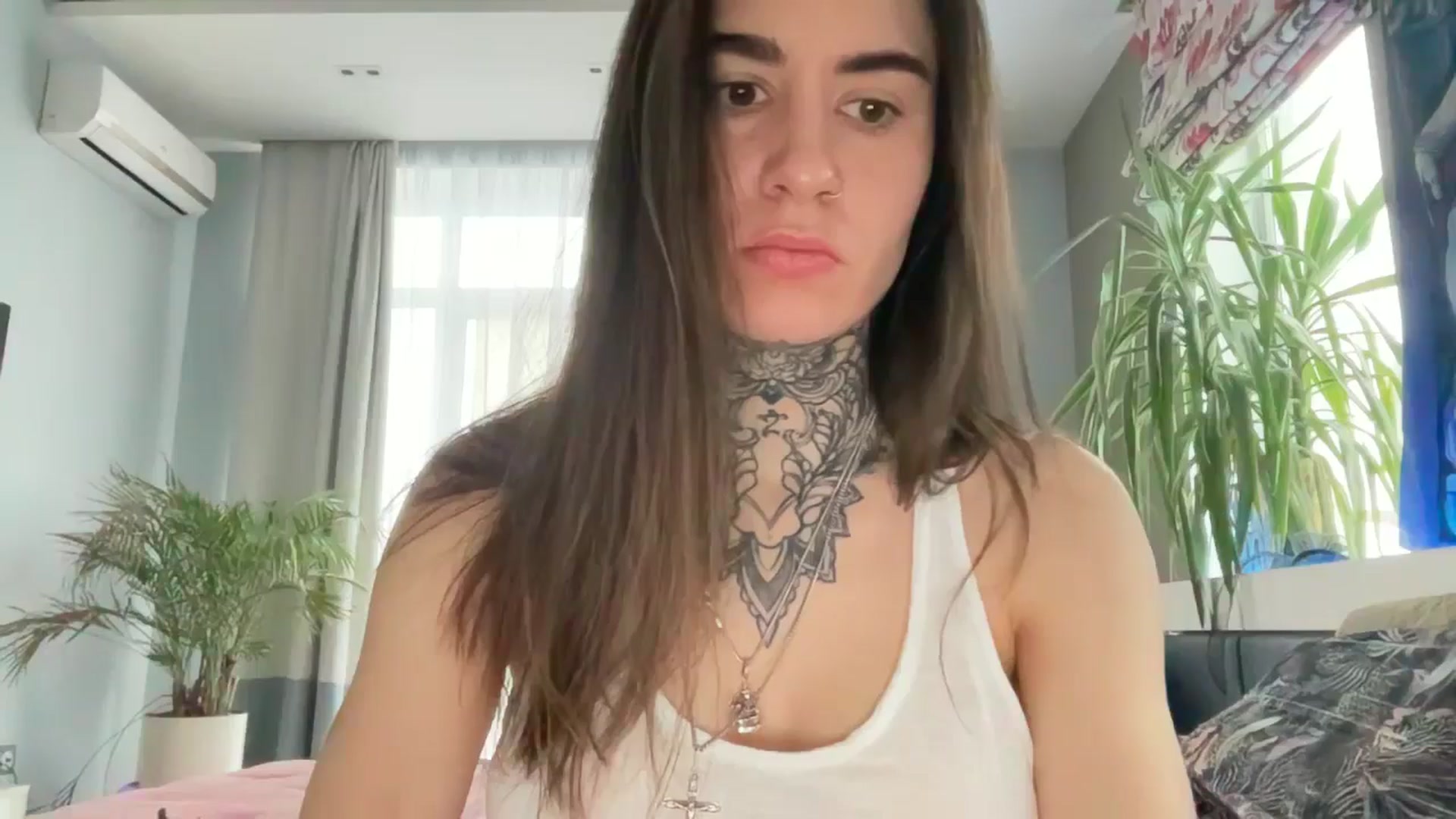 Gallery image thumbnail from MishaCheyenne's myfreecams stream on, 01/03/2025, 08:28 image 3 of 20