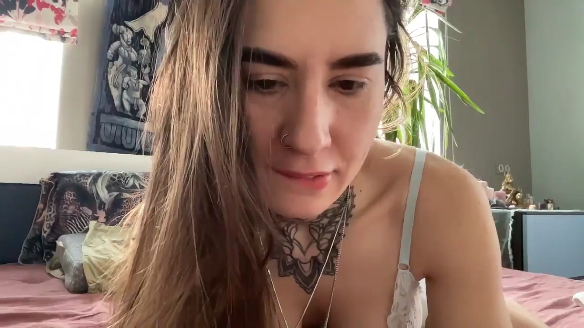 Gallery image thumbnail from MishaCheyenne's myfreecams stream on, 01/08/2025, 07:40 image 8 of 20