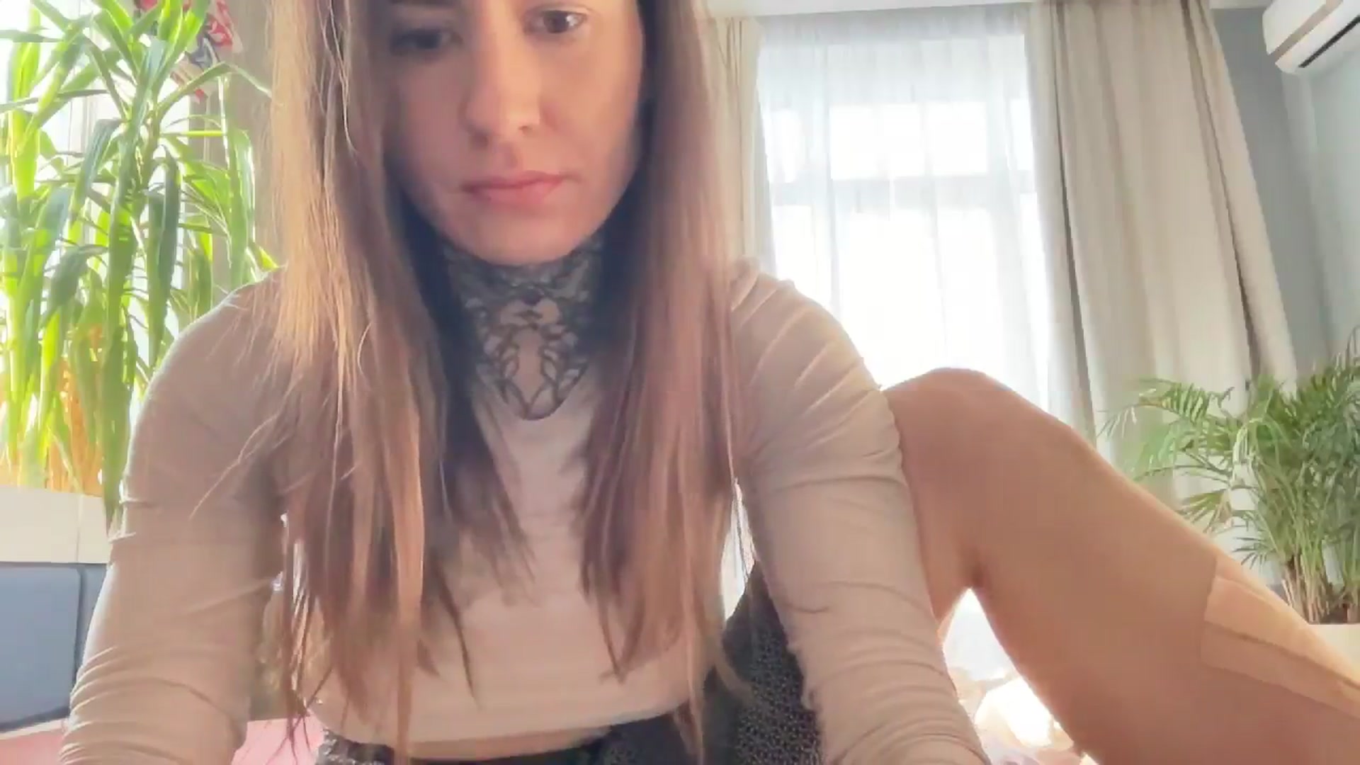Gallery image thumbnail from MishaCheyenne's myfreecams stream on, 01/14/2025, 08:18 image 10 of 20