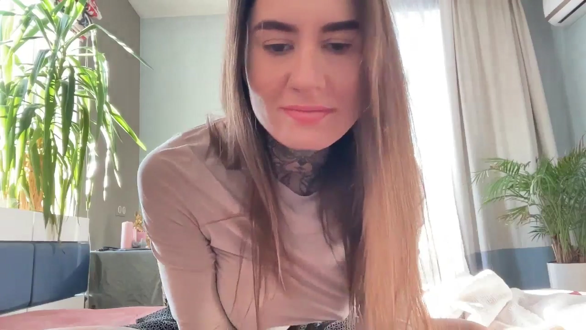 Gallery image thumbnail from MishaCheyenne's myfreecams stream on, 01/14/2025, 08:18 image 14 of 20