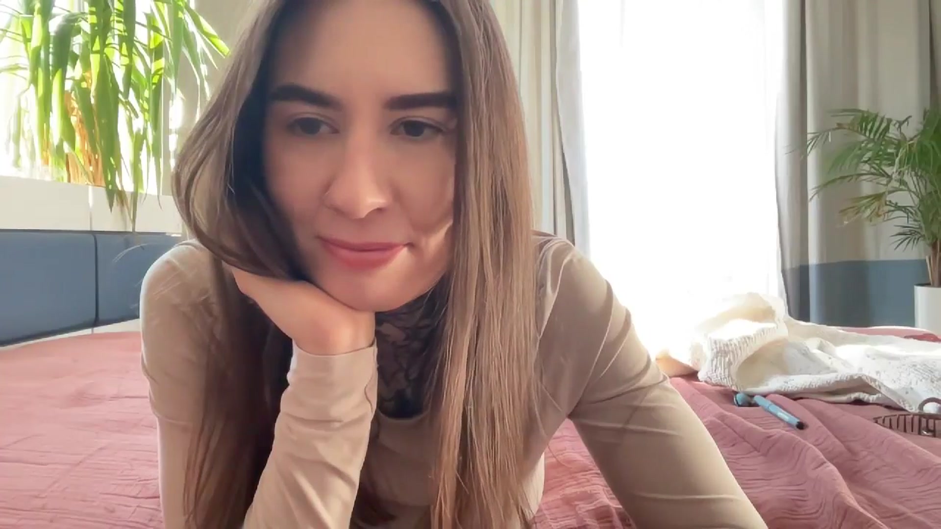 Gallery image thumbnail from MishaCheyenne's myfreecams stream on, 01/14/2025, 08:43 image 15 of 20