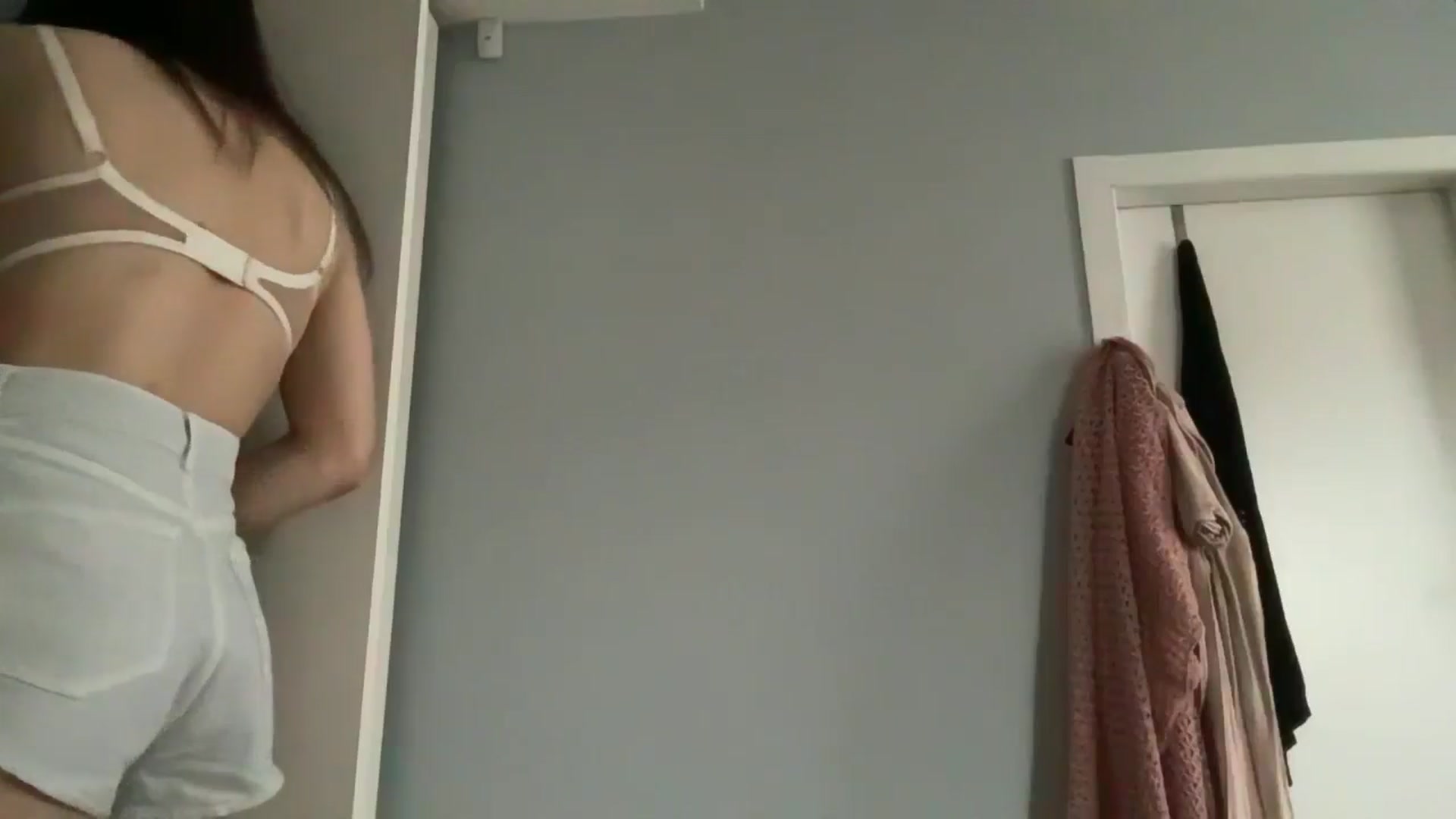 Gallery image thumbnail from MishaCheyenne's myfreecams stream on, 01/22/2025, 07:29 image 6 of 20