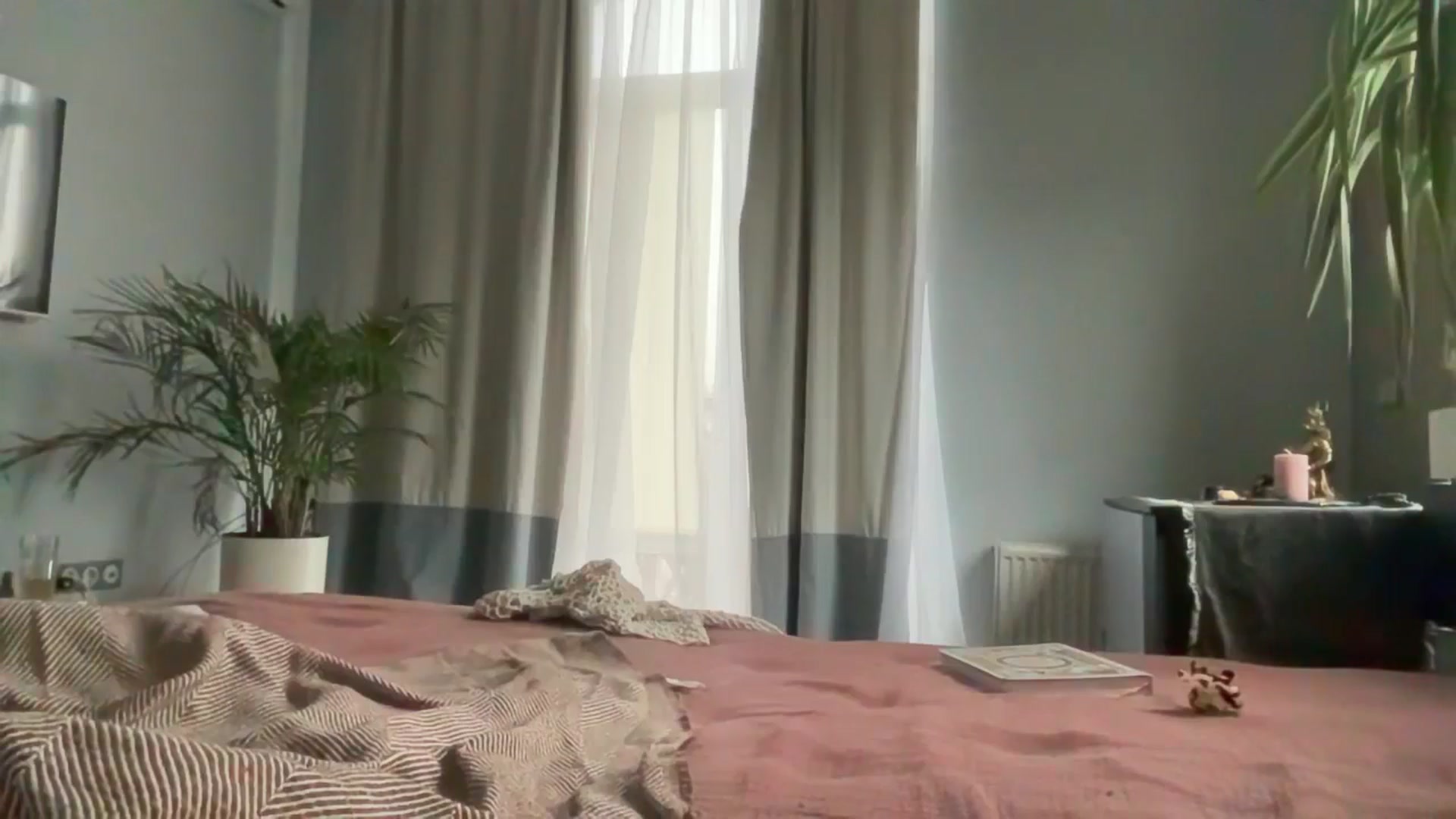 Gallery image thumbnail from MishaCheyenne's myfreecams stream on, 01/23/2025, 08:44 image 10 of 20