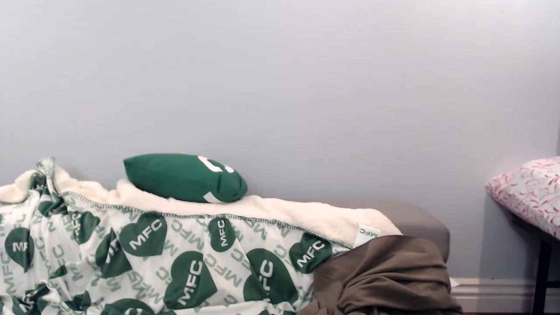 Gallery image thumbnail from MishaSky's myfreecams stream on, 01/08/2023, 08:44 image 4 of 20