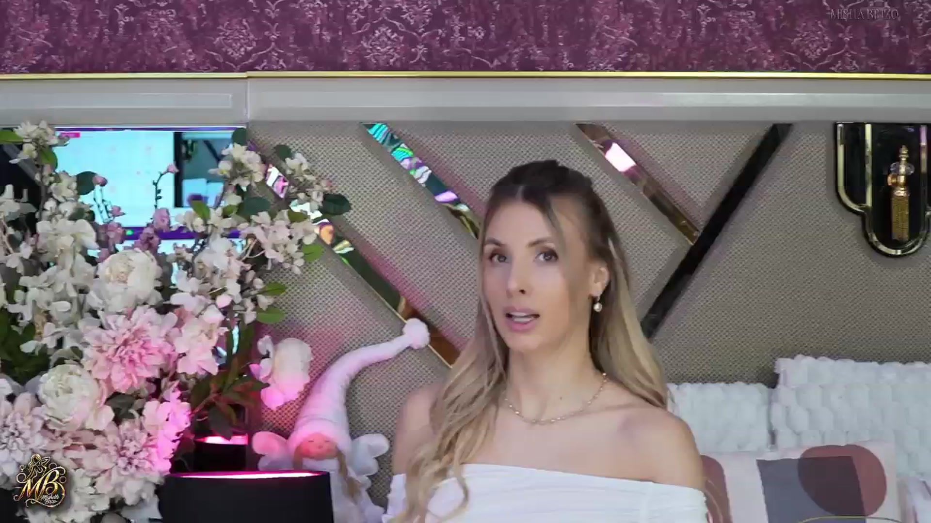 Gallery image thumbnail from MishelleBrizo's myfreecams stream on, 03/27/2026, 08:32 image 13 of 20
