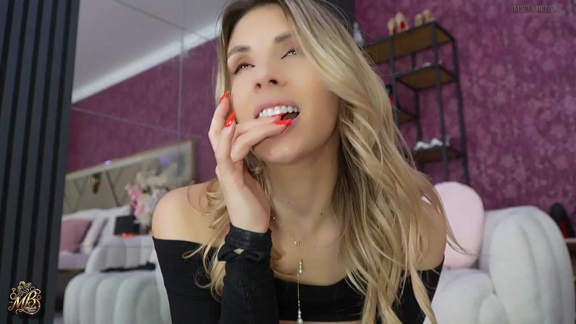 Gallery image thumbnail from MishelleBrizo's myfreecams stream on, 04/09/2026, 06:46 image 17 of 20