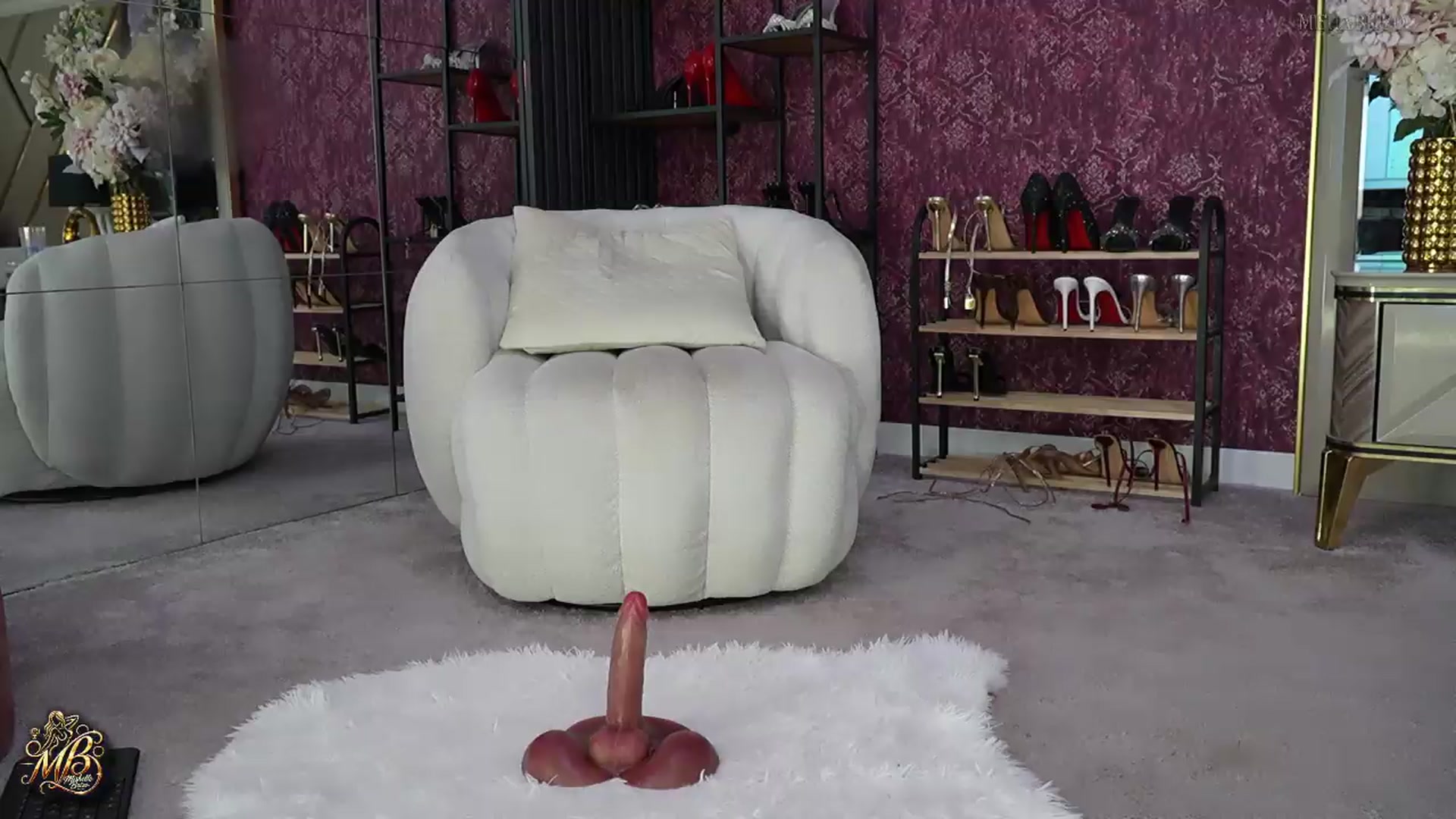 Gallery image thumbnail from MishelleBrizo's myfreecams stream on, 06/02/2026, 10:35 image 10 of 20