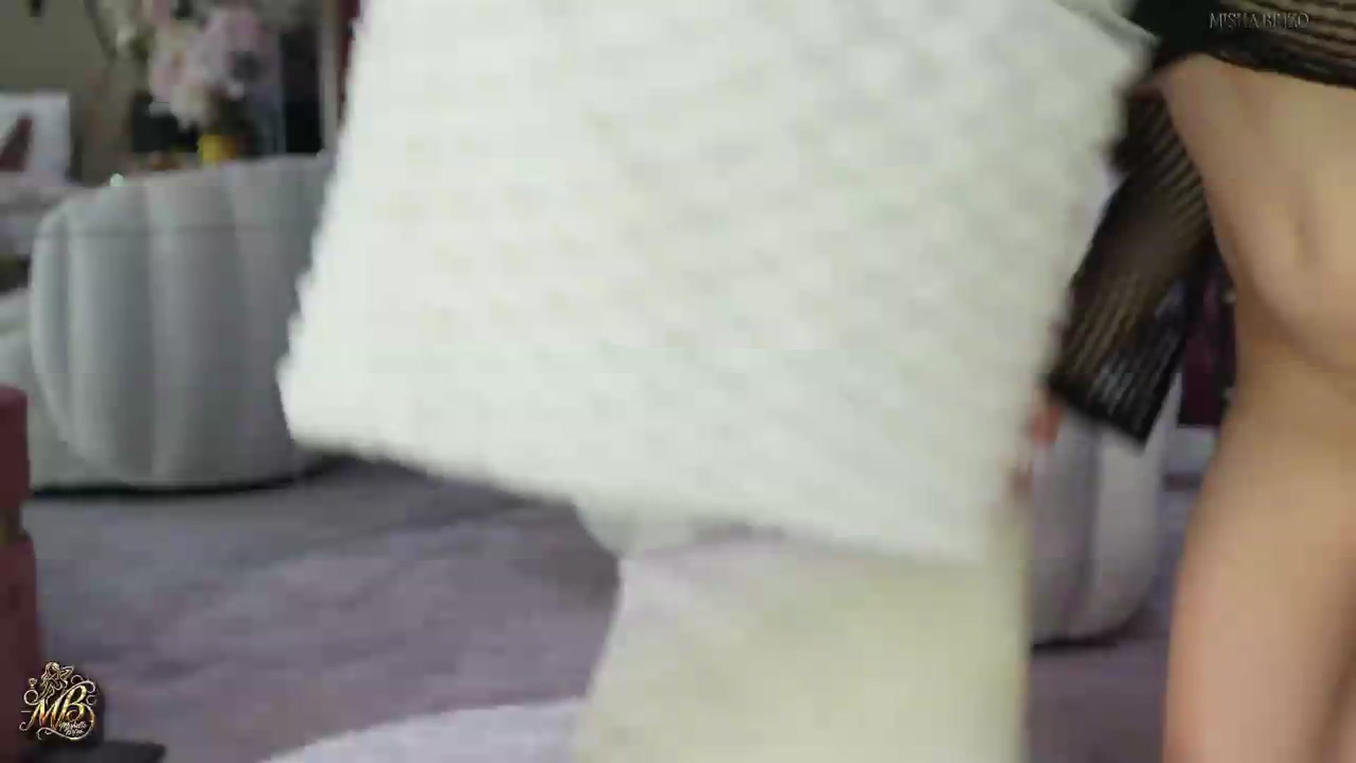 Gallery image thumbnail from MishelleBrizo's myfreecams stream on, 06/19/2026, 07:59 image 14 of 20