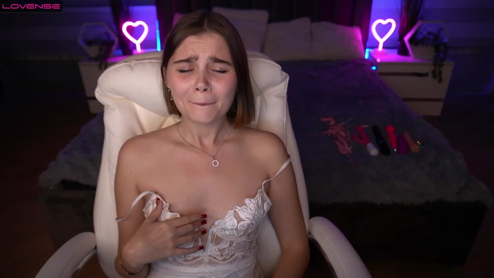 Gallery image thumbnail from MishkaSmile's myfreecams stream on, 02/01/2023, 18:27 image 1 of 20