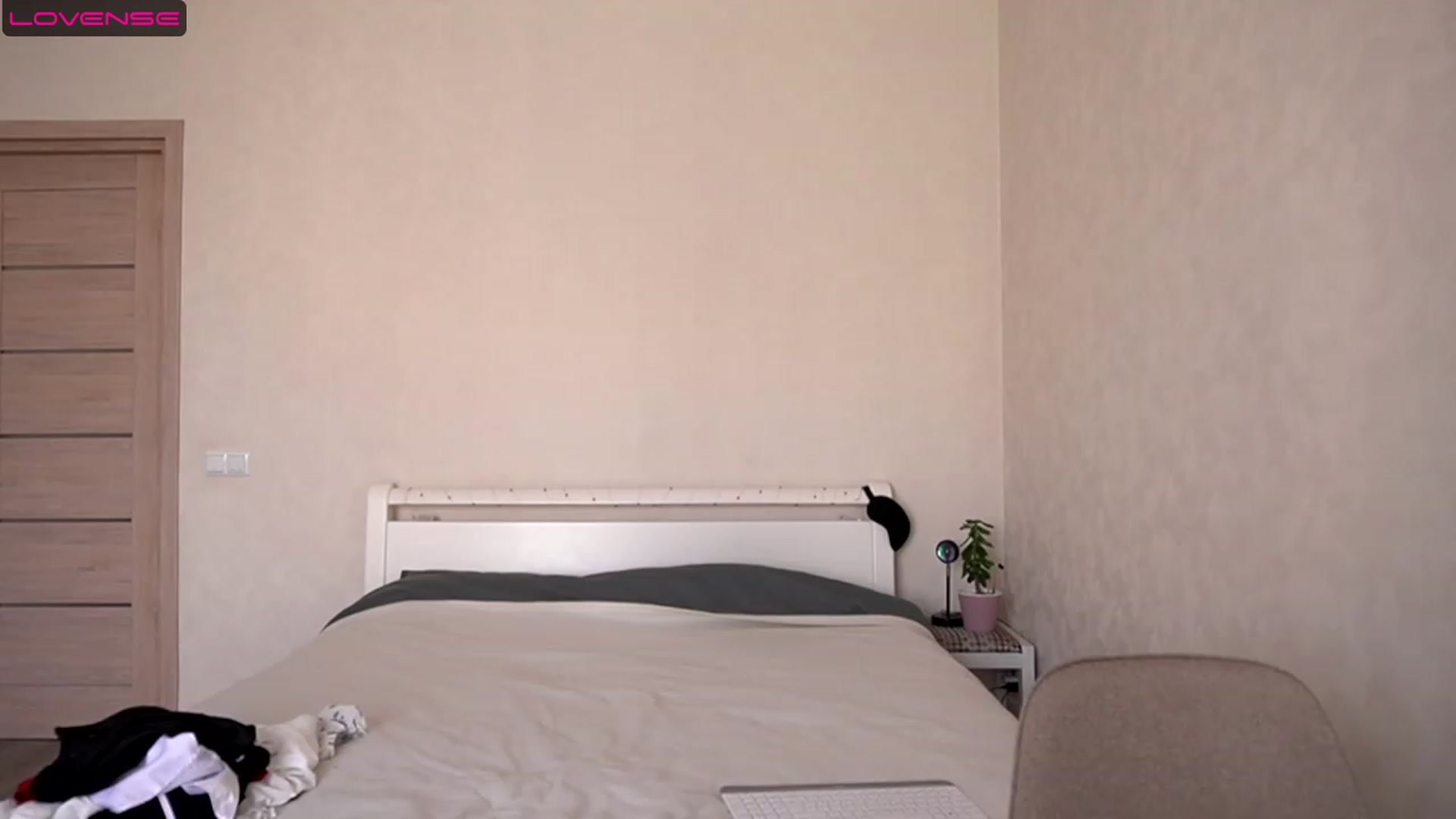 Gallery image thumbnail from MishkaSmile's myfreecams stream on, 05/12/2023, 11:23 image 17 of 20