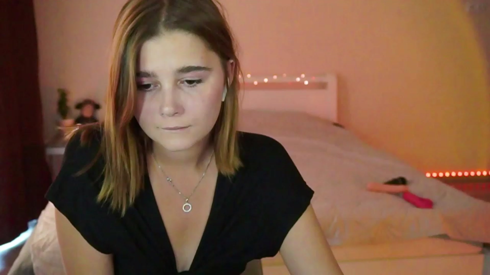 Gallery image thumbnail from MishkaSmile's myfreecams stream on, 07/25/2023, 12:18 image 6 of 20