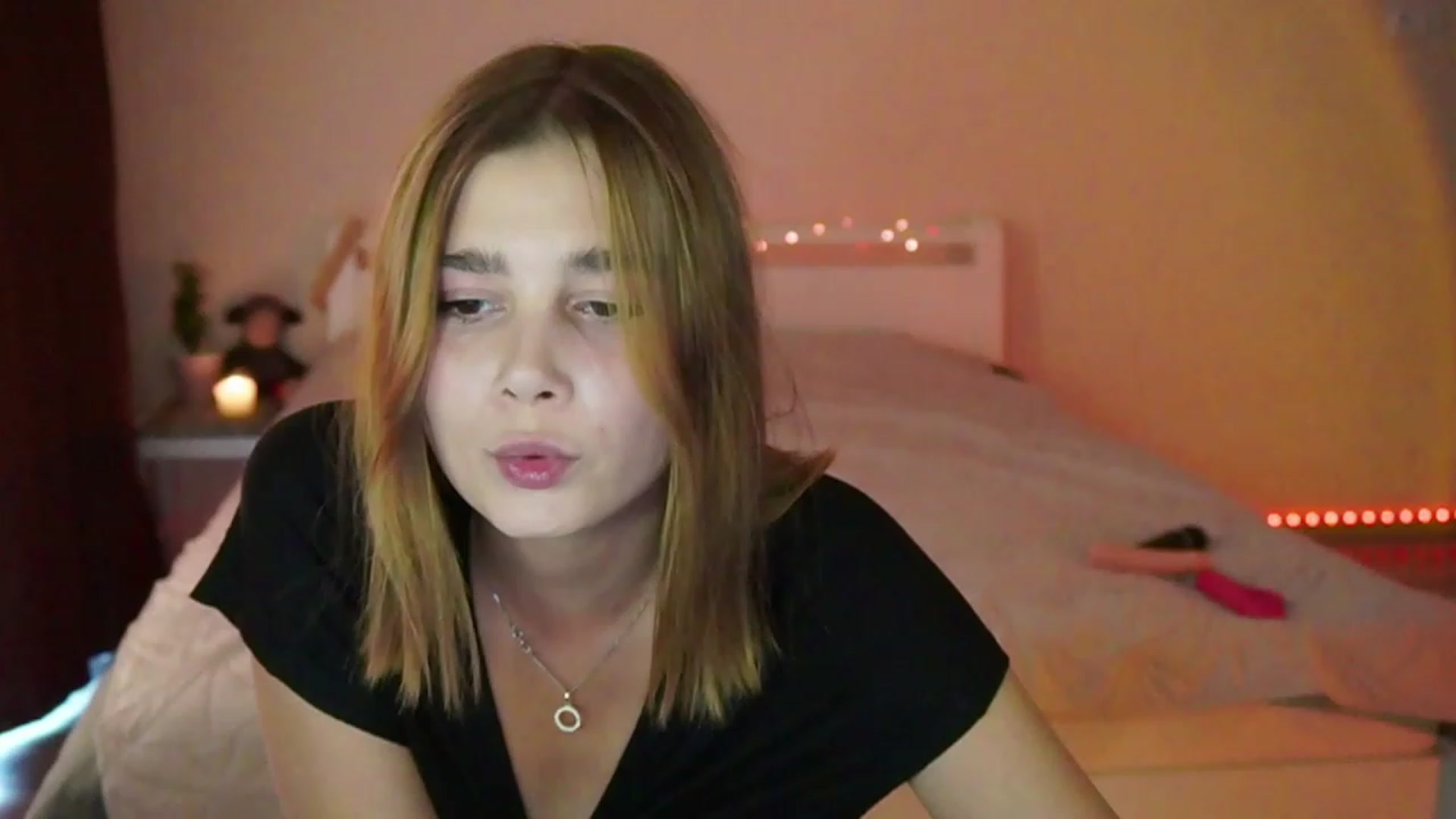 Gallery image thumbnail from MishkaSmile's myfreecams stream on, 07/25/2023, 12:18 image 16 of 20