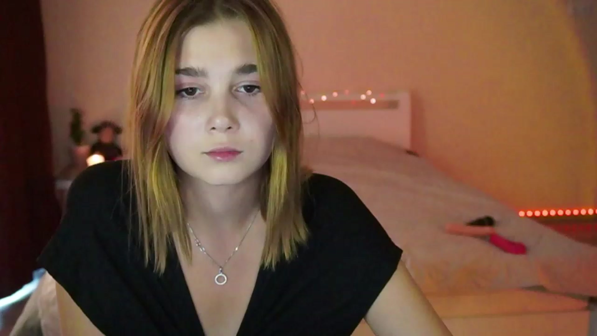 Gallery image thumbnail from MishkaSmile's myfreecams stream on, 07/25/2023, 12:18 image 13 of 20