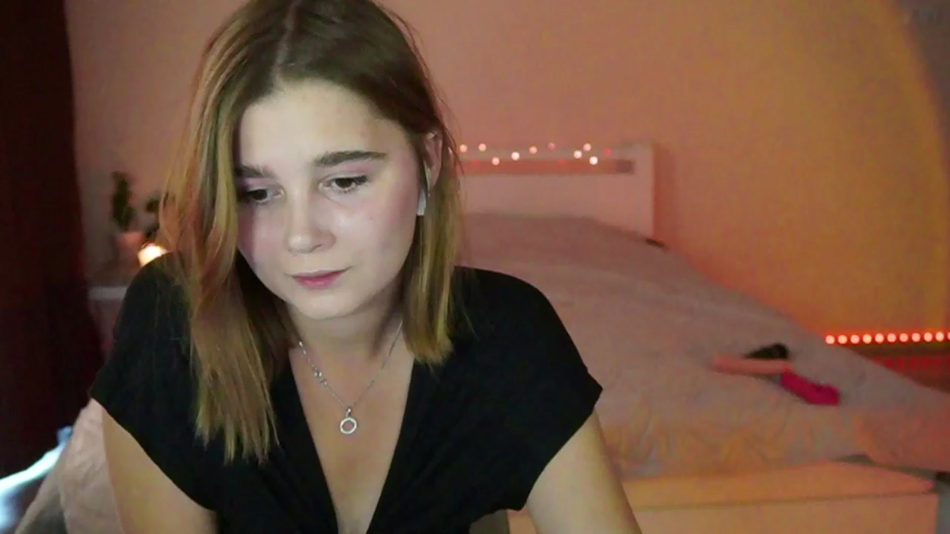 Gallery image thumbnail from MishkaSmile's myfreecams stream on, 07/25/2023, 12:18 image 9 of 20