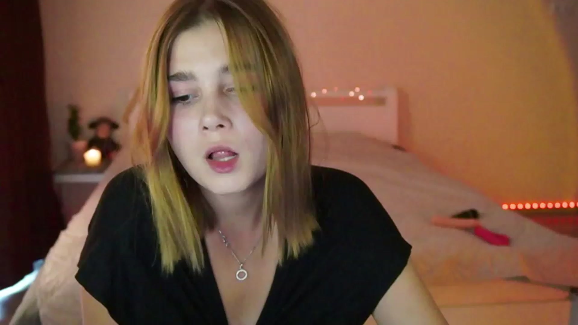 Gallery image thumbnail from MishkaSmile's myfreecams stream on, 07/25/2023, 12:18 image 14 of 20