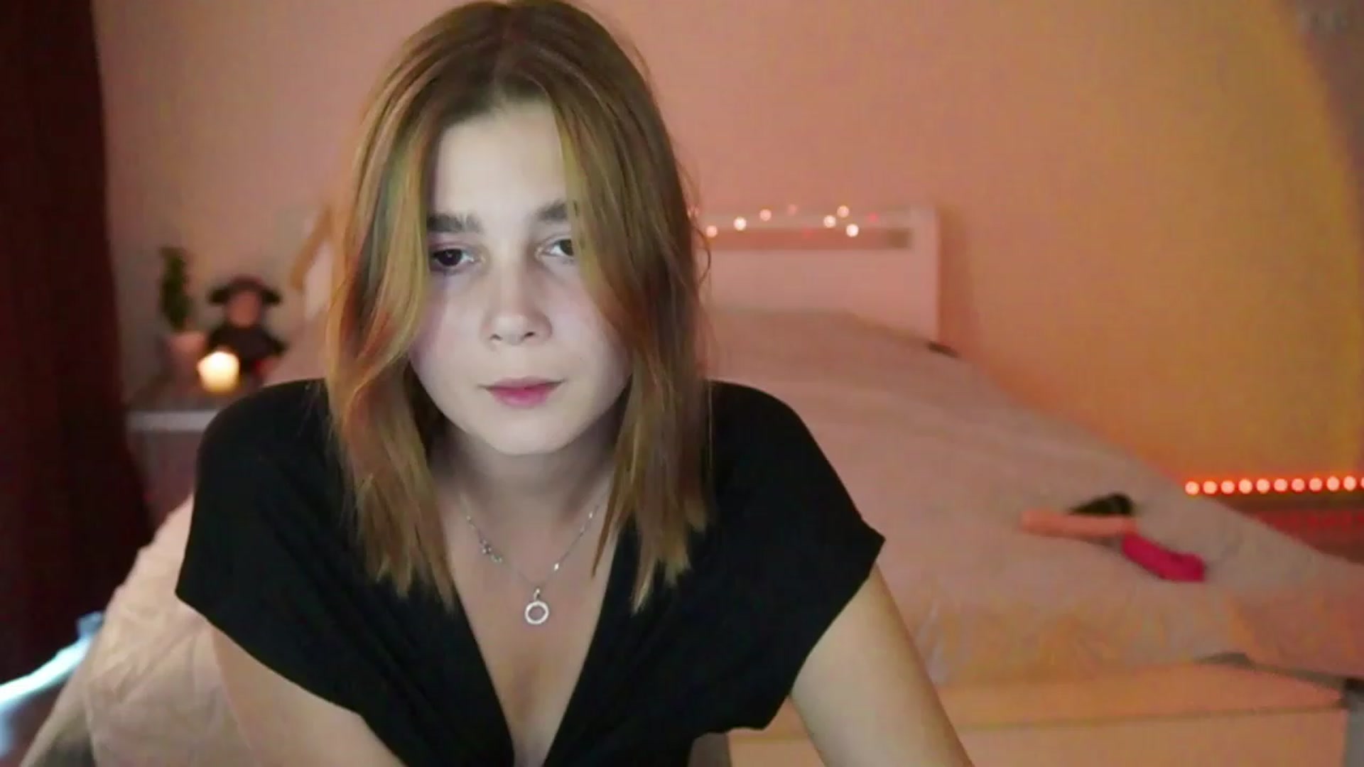 Gallery image thumbnail from MishkaSmile's myfreecams stream on, 07/25/2023, 12:18 image 5 of 20